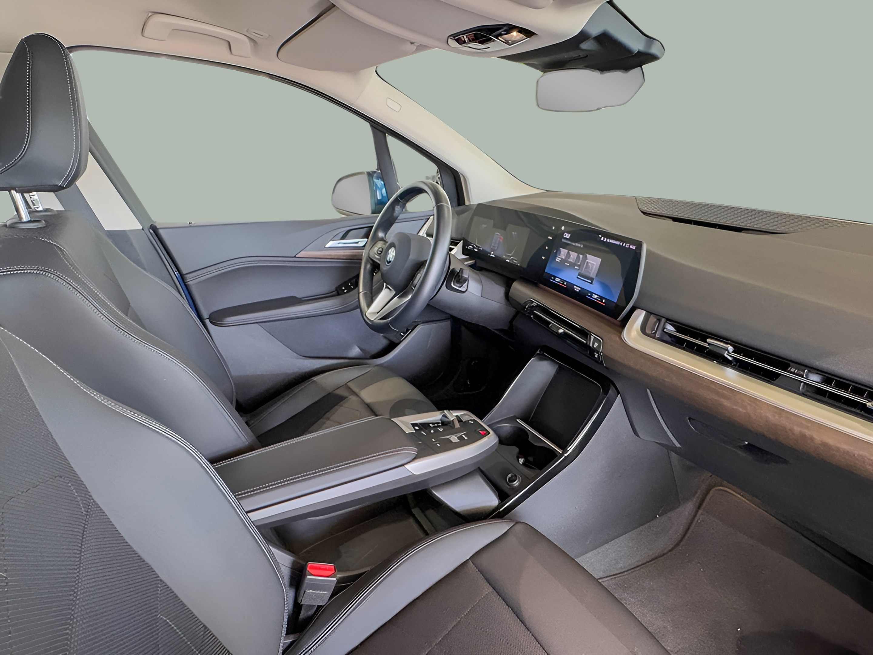 BMW Série 2 225xe Active Tourer color Azul. Año 2023. 180KW(245CV). Elétrico / Gasolina Híbrido. En concesionario BMcar Braga de Braga
