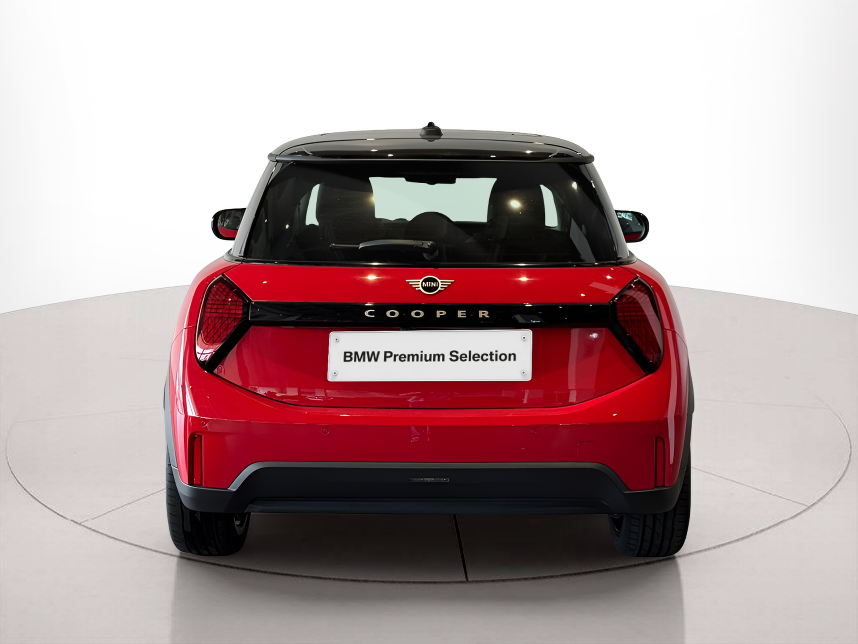 fotoG 4 del MINI MINI 3 Portas Cooper C 115 kW (156 CV) 156cv Gasolina de 2024 em Barcelos