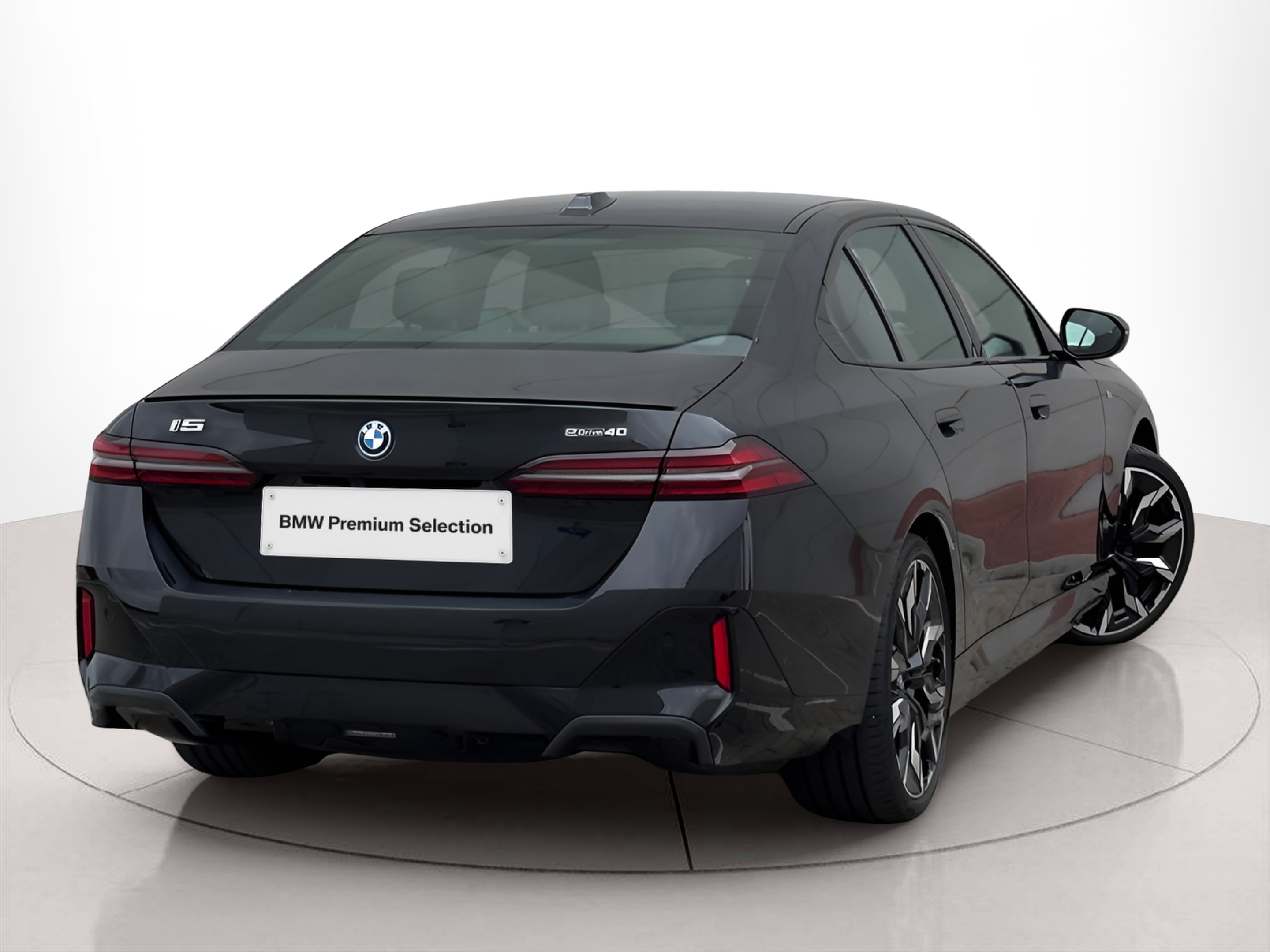BMW i5 eDrive40 color Negro. Año 2023. 250KW(340CV). Elétrico. En concesionario BMcar Póvoa Varzim de Póvoa de Varzim