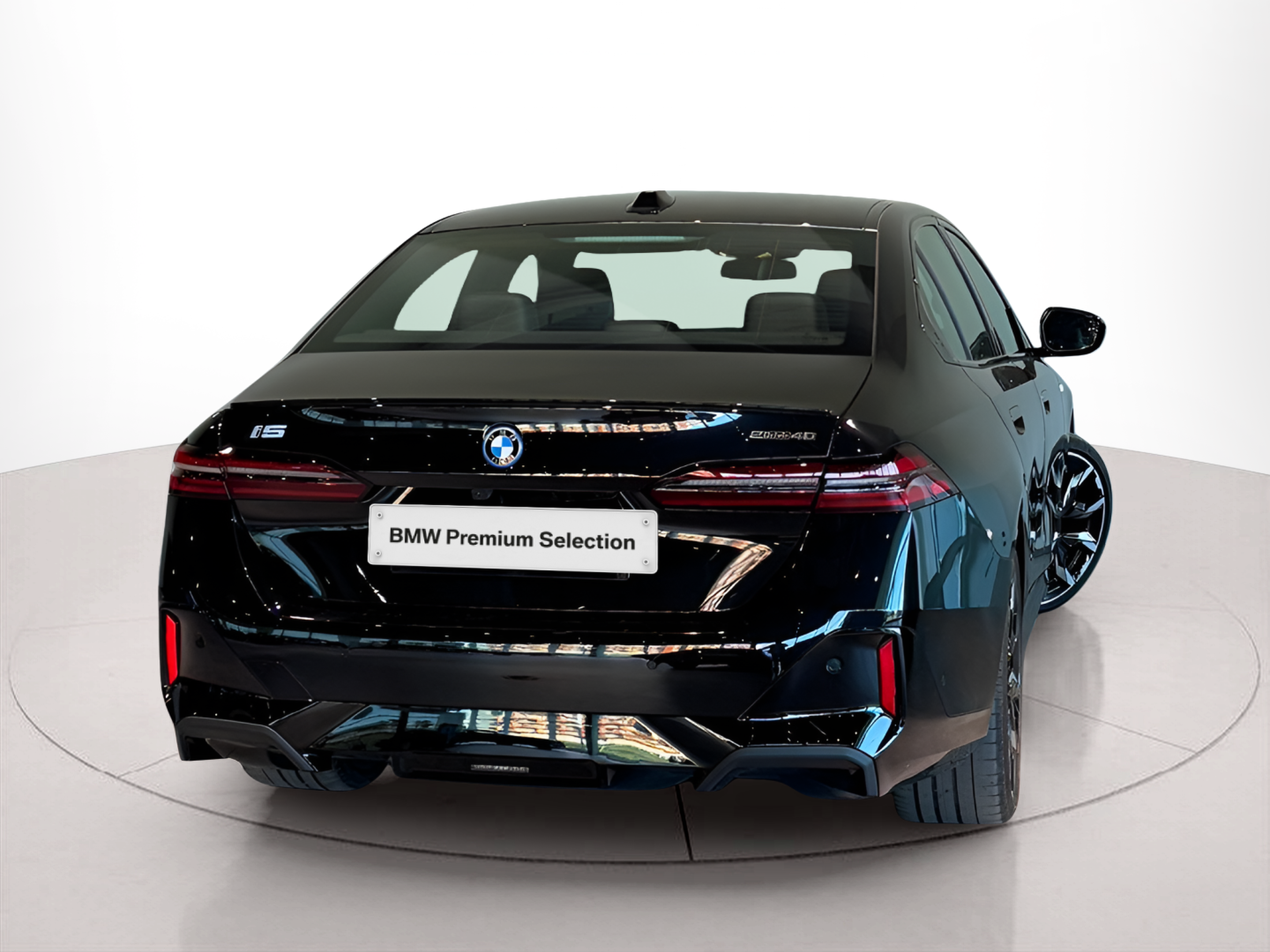 BMW i5 eDrive40 color Negro. Año 2023. 250KW(340CV). Elétrico. En concesionario BMcar Braga de Braga