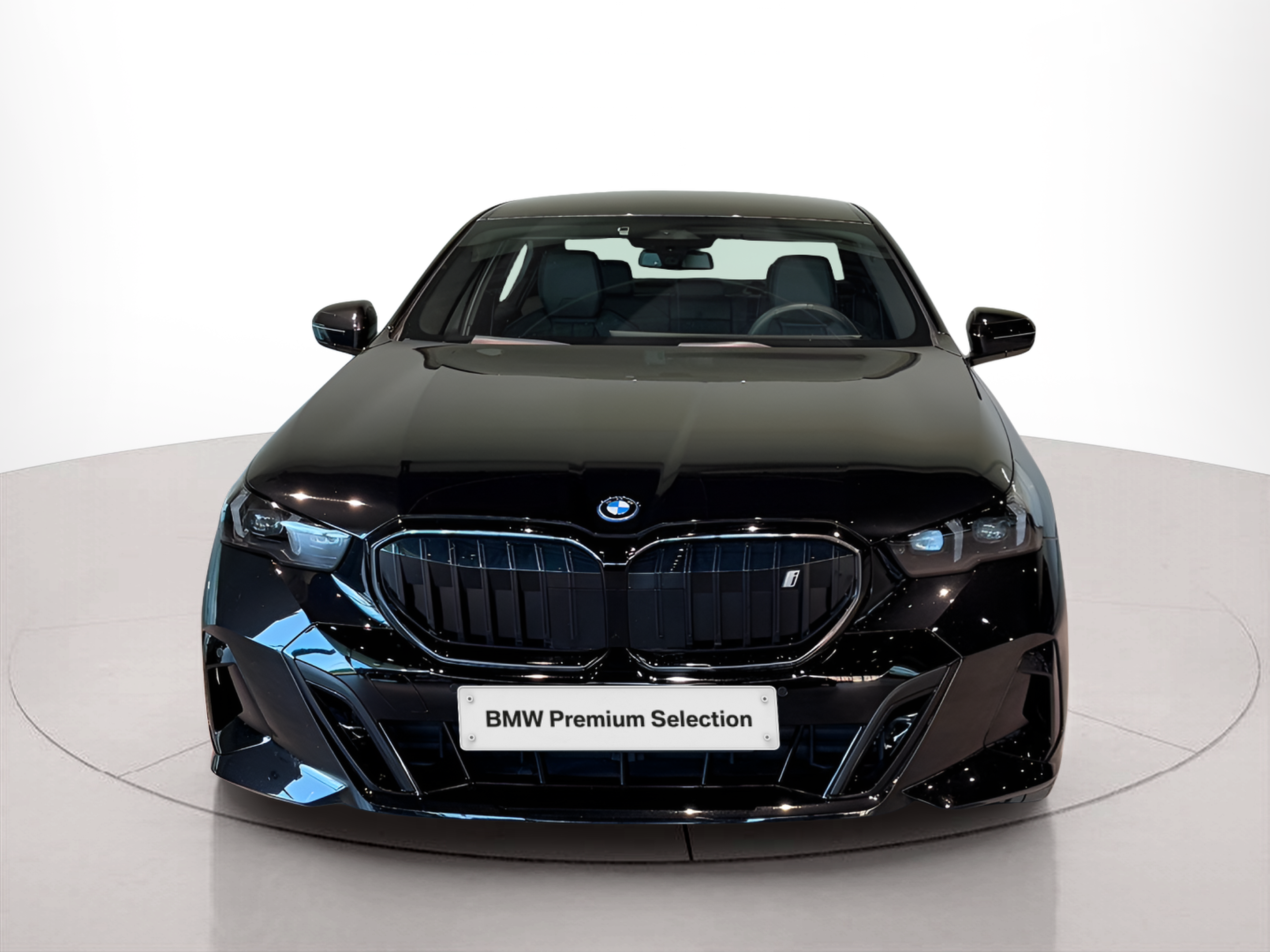 Fotos de BMW i5 eDrive40 color Negro. Año 2023. 250KW(340CV). Elétrico. En concesionario BMcar Braga de Braga