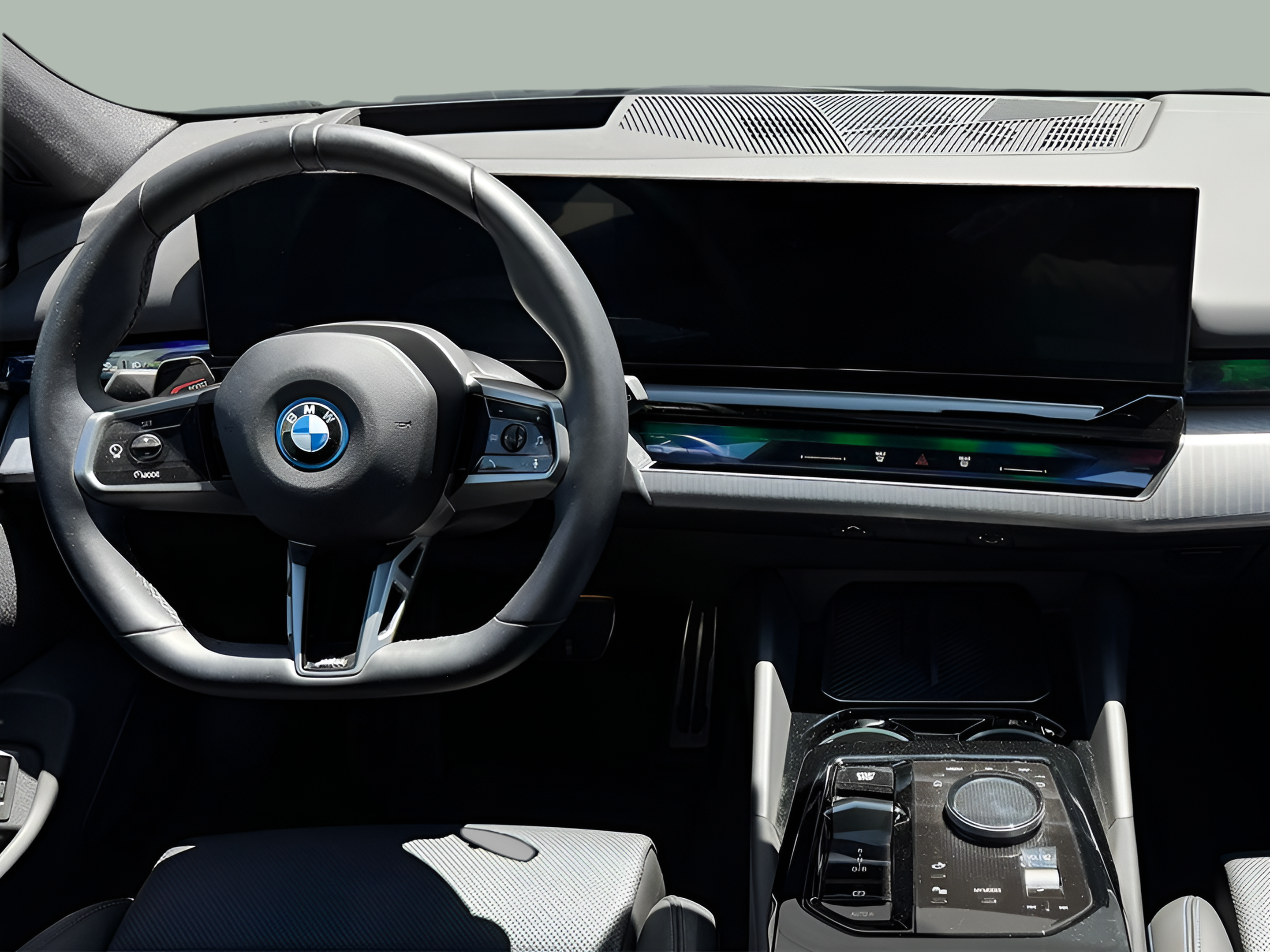 BMW i5 eDrive40 color Gris. Año 2024. 250KW(340CV). Elétrico. En concesionario BMcar Famalicão de Abrantes