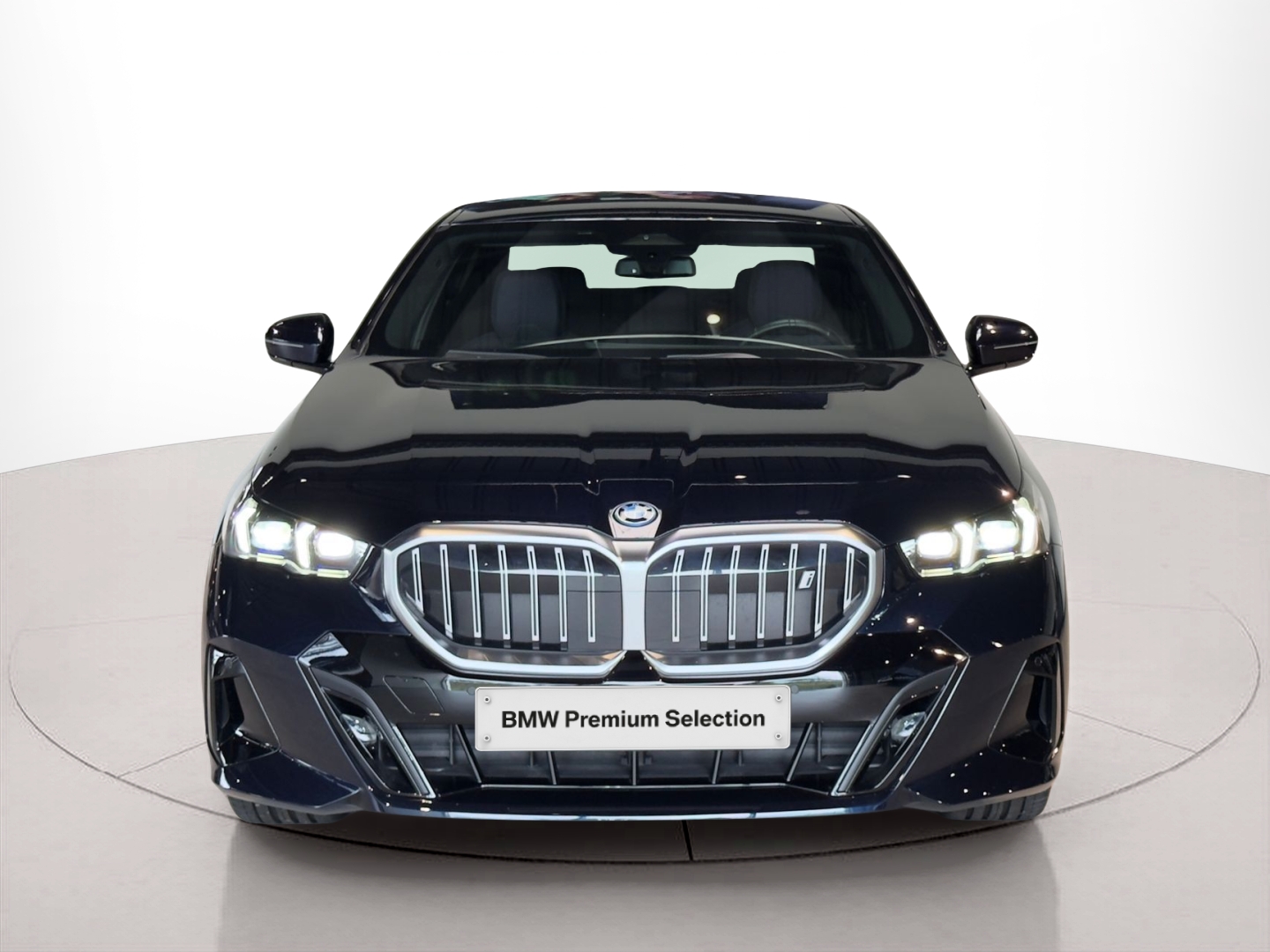 Fotos de BMW i5 eDrive40 color Negro. Año 2024. 250KW(340CV). Elétrico. En concesionario BMcar Guimarães de Guimarães