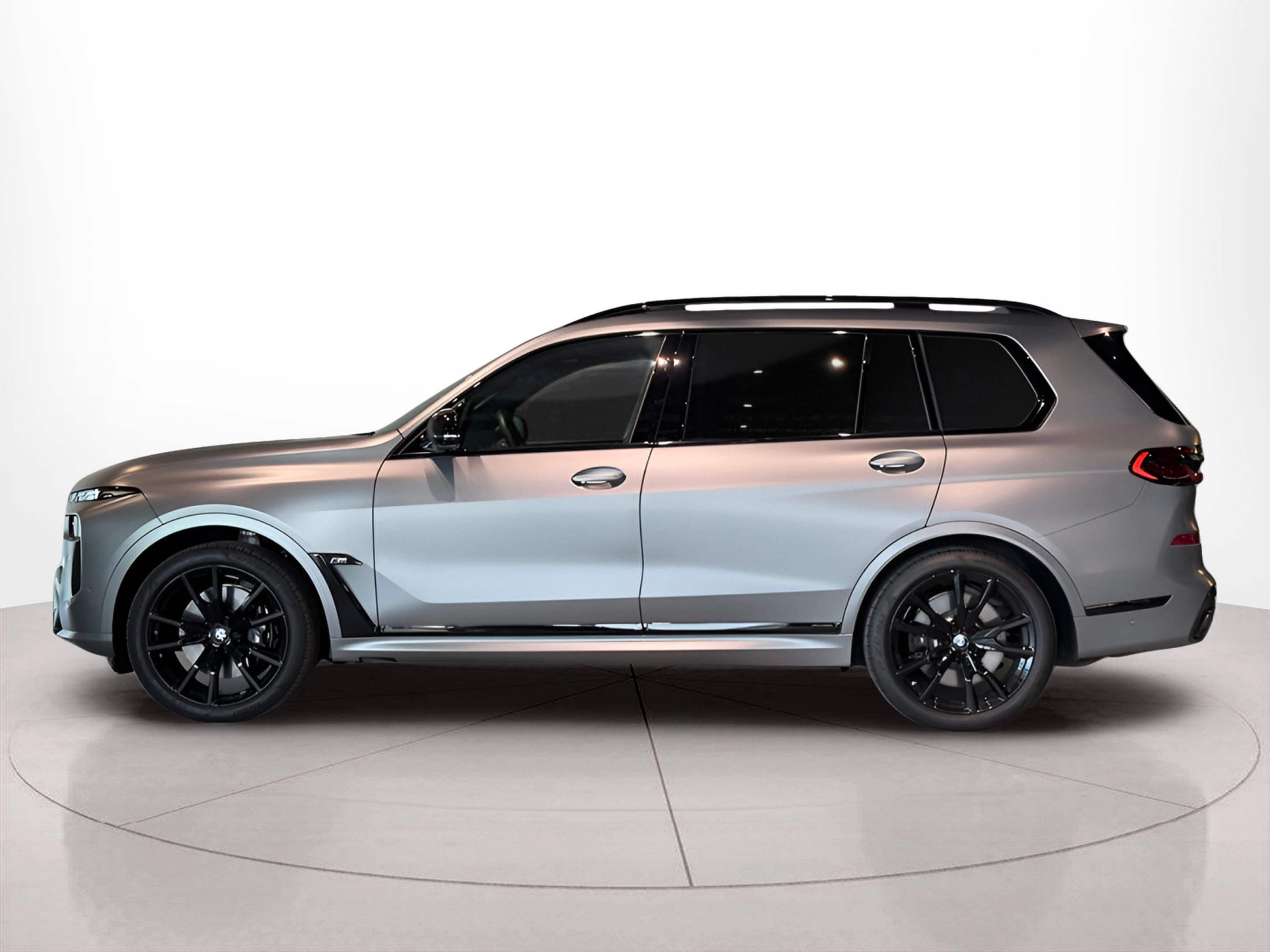 Fotos de BMW X7 M60i color Gris. Año 2023. 390KW(530CV). Gasolina. En concesionario BMcar Porto de Porto