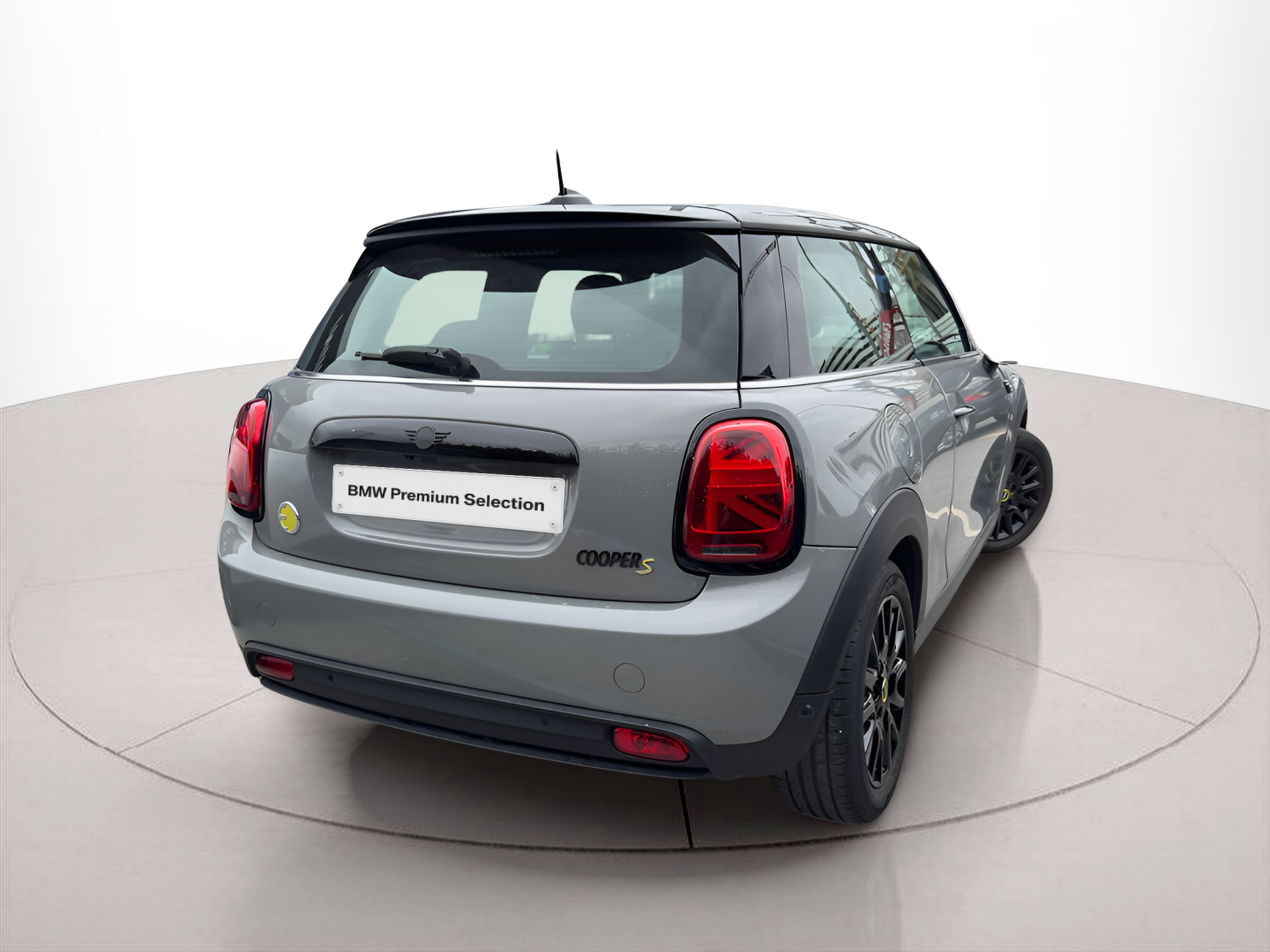 fotoG 3 del MINI MINI 3 Portas Cooper S E 135 kW (184 CV) 184cv Elétrico de 2021 em Barcelos