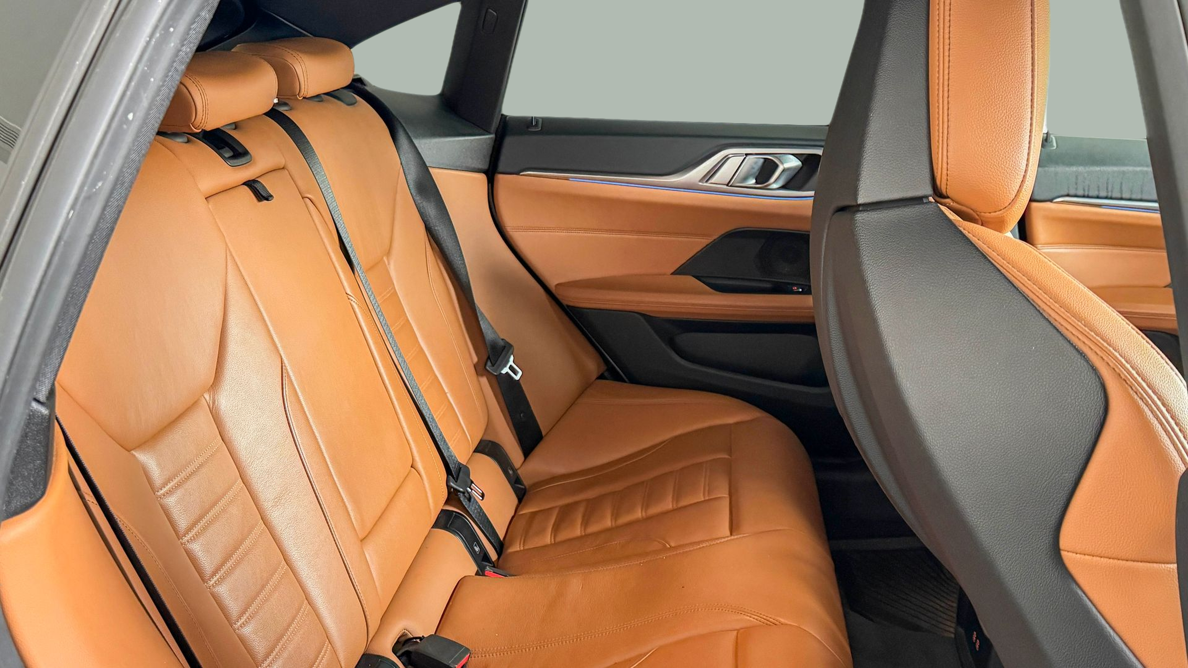BMW i4 i4 eDrive40 color Gris. Año 2022. 250KW(340CV). Elétrico. En concesionario BMcar Barcelos de Barcelos