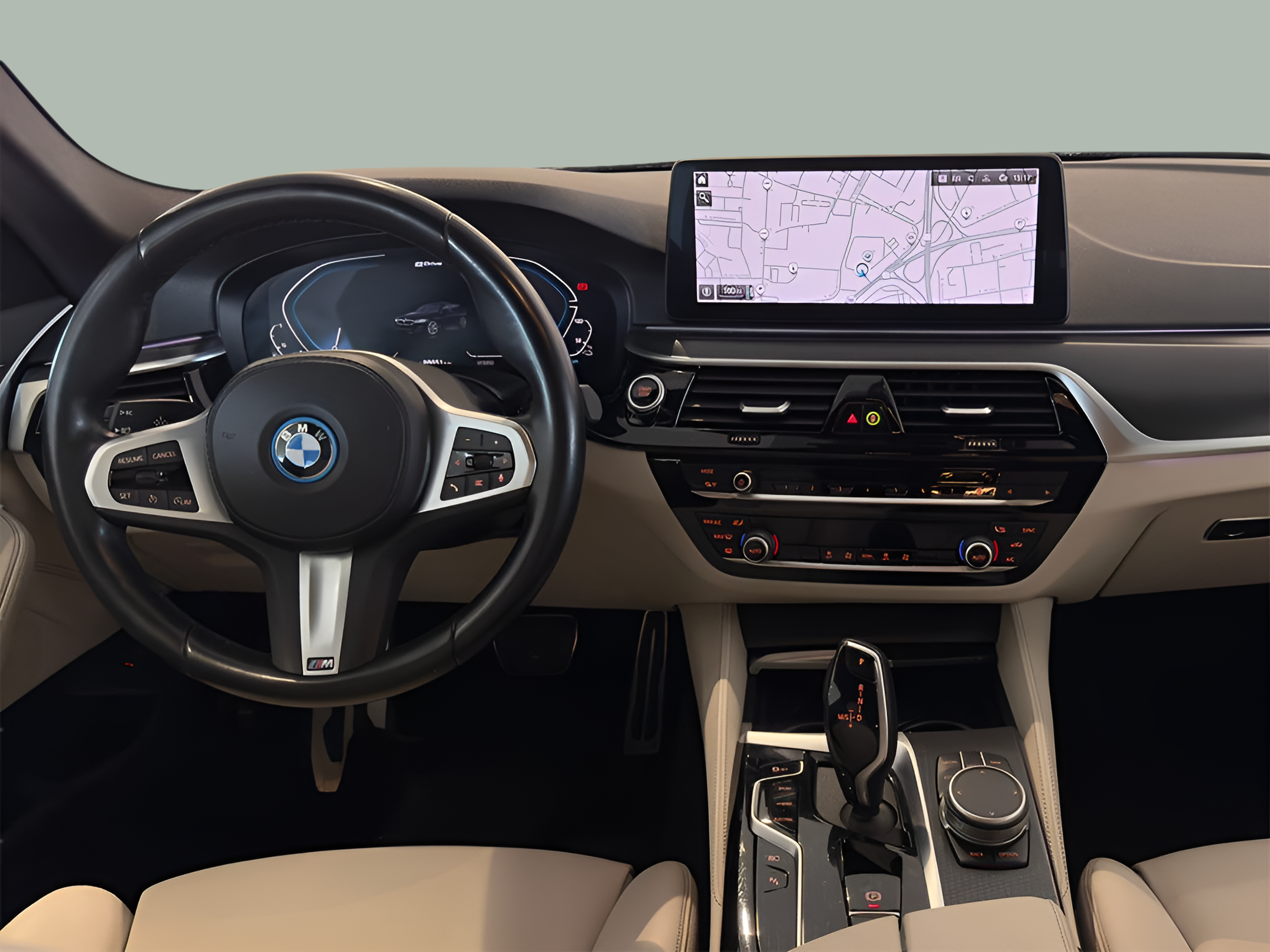 BMW Série 5 530e Touring color Negro. Año 2022. 215KW(292CV). Elétrico / Gasolina Híbrido. En concesionario BMcar Porto de Porto