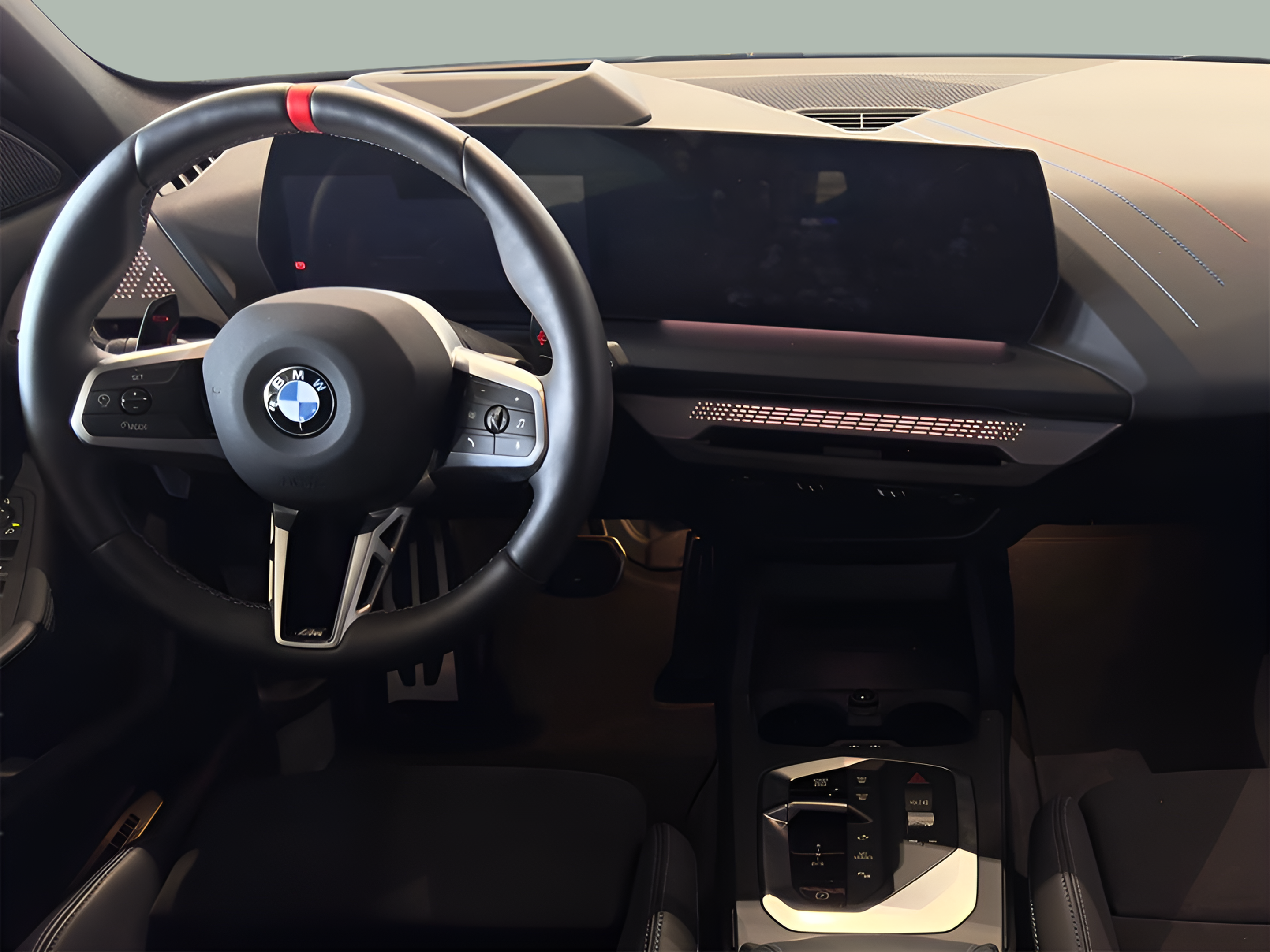 BMW Série 1 M135i xDrive color Blanco. Año 2024. 221KW(300CV). Gasolina. En concesionario BMcar Braga de Braga
