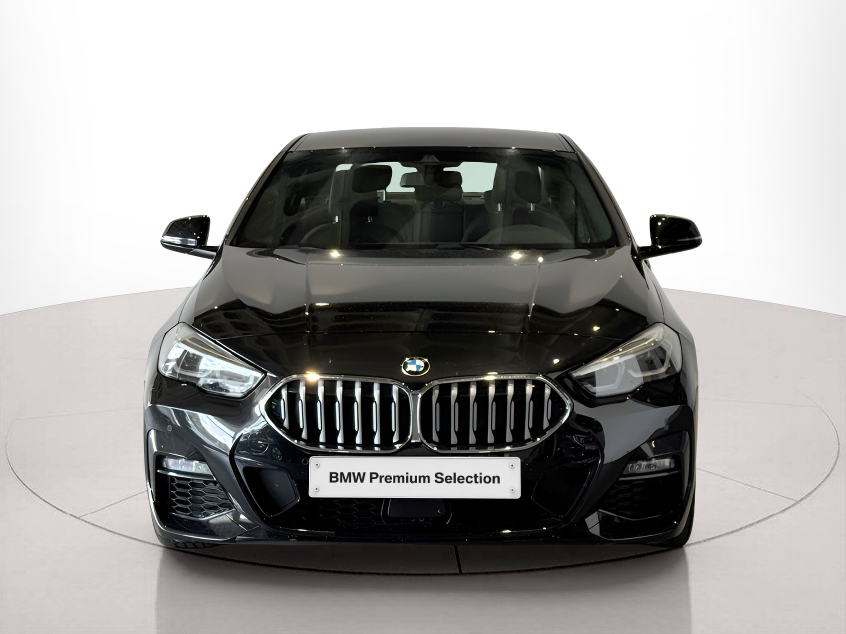 Fotos de BMW Série 2 216d Gran Coupe color Negro. Año 2024. 85KW(116CV). Diesel. En concesionario BMcar Braga de Braga