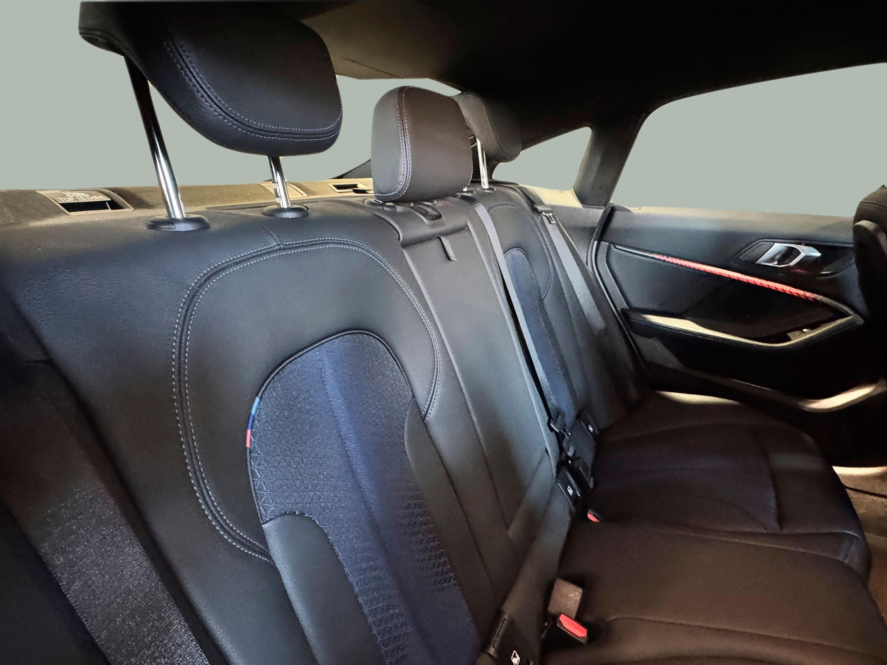 BMW Série 2 216d Gran Coupe color Blanco. Año 2021. 85KW(116CV). Diesel. En concesionario BMcar Porto de Porto