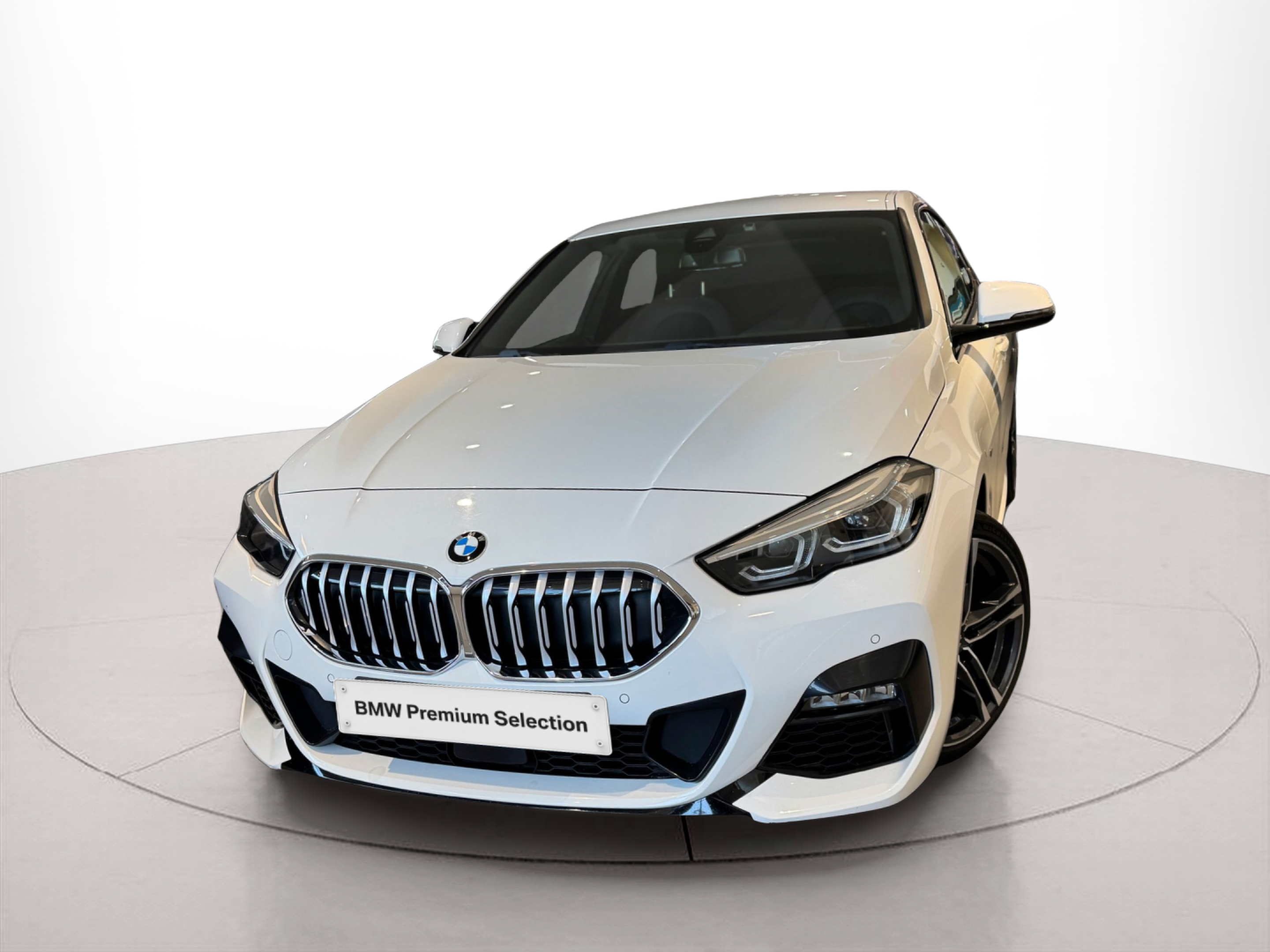 Fotos de BMW Série 2 216d Gran Coupe color Blanco. Año 2021. 85KW(116CV). Diesel. En concesionario BMcar Porto de Porto