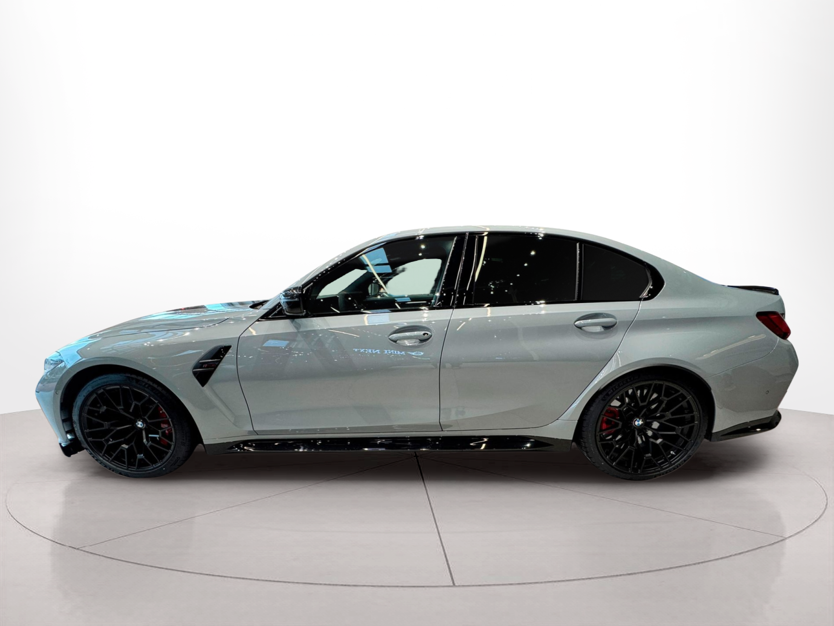 Fotos de BMW M M3 Berlina color Gris. Año 2023. 405KW(550CV). Gasolina. En concesionario BMcar Famalicão de Vila Nova de Famalicão