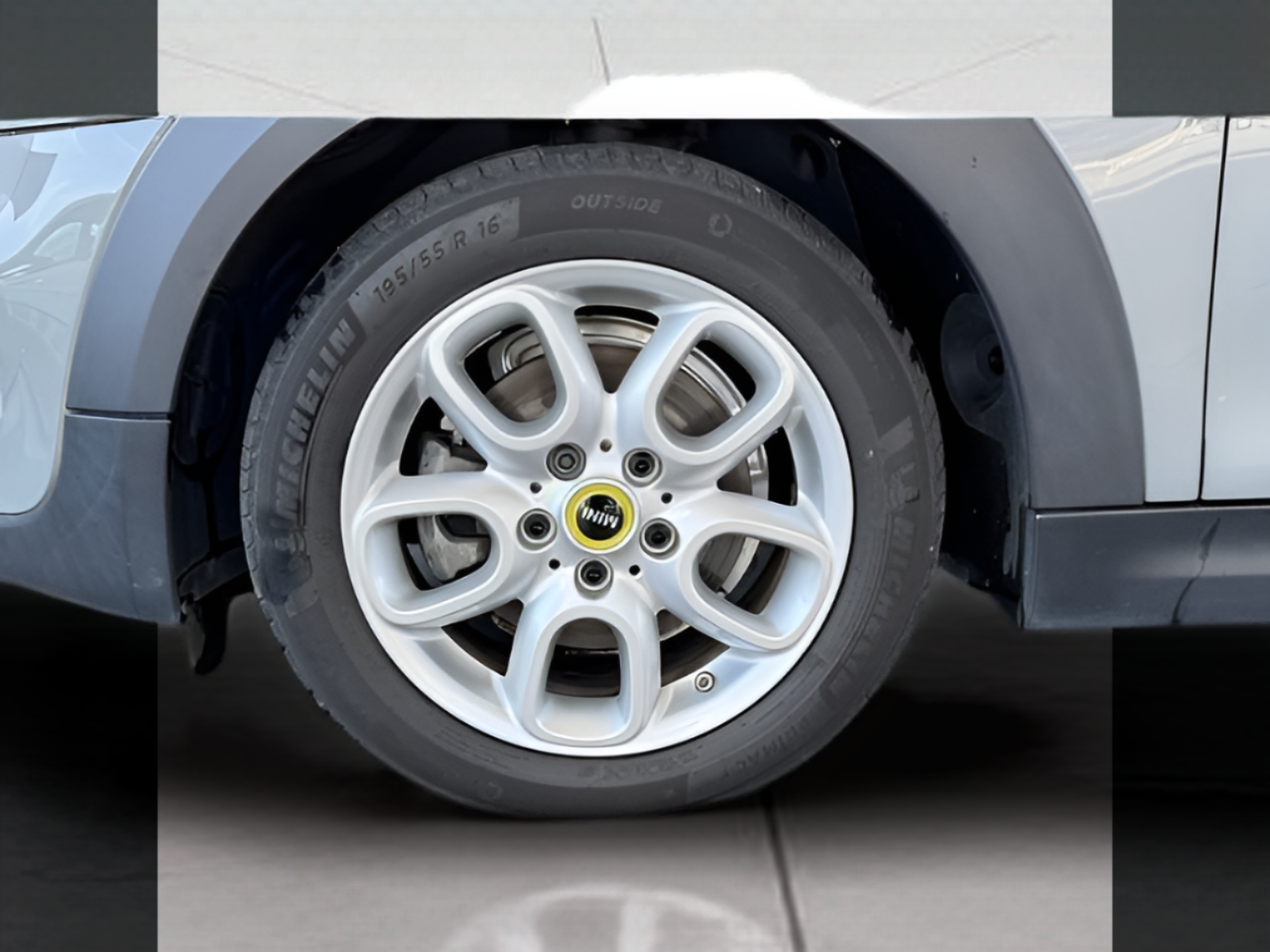 fotoG 5 del MINI MINI 3 Portas Cooper S E 135 kW (184 CV) 184cv Elétrico de 2021 em Braga