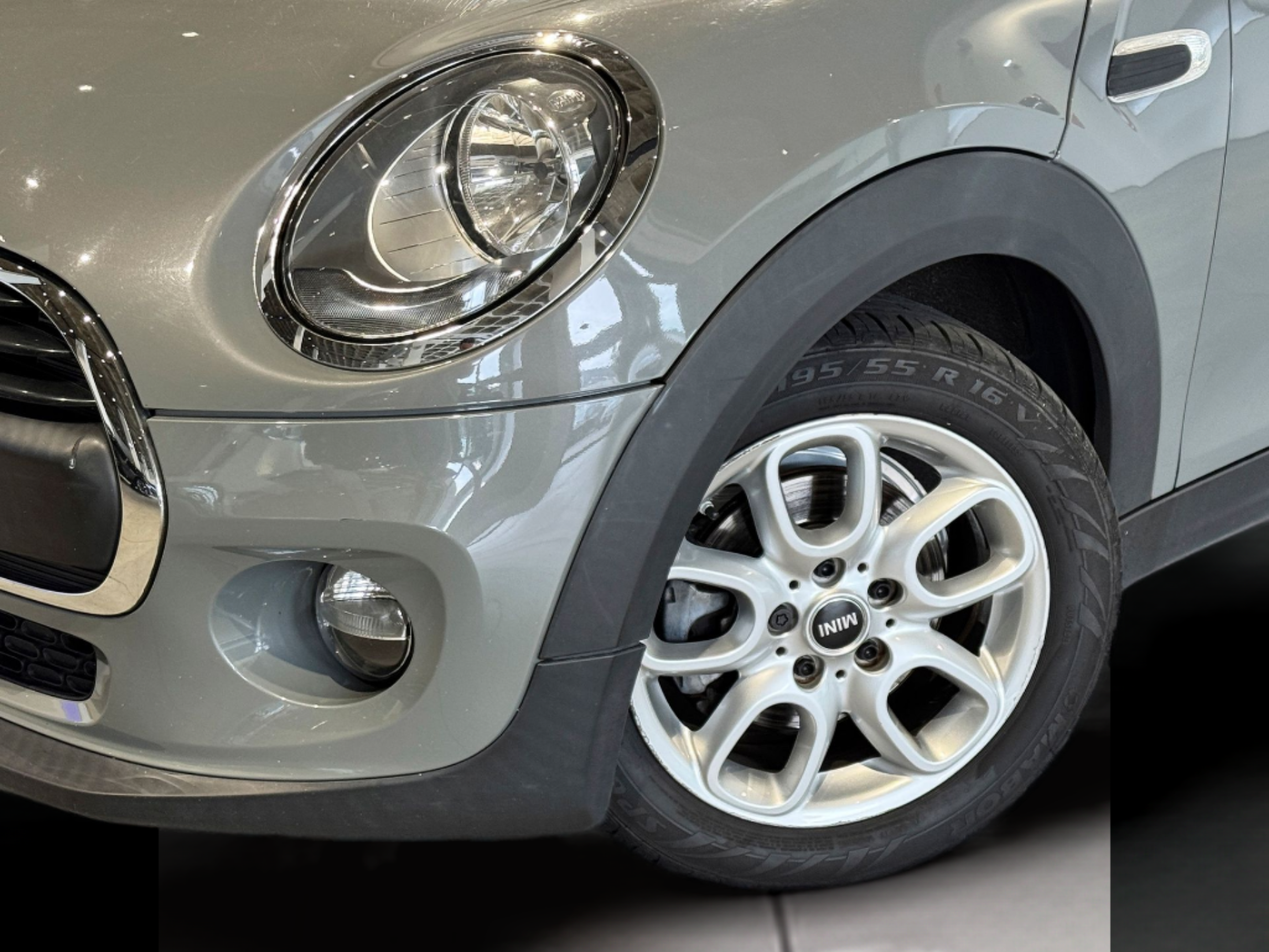 fotoG 5 del MINI MINI 5 Portas One D 70 kW (95 CV) 95cv Diesel de 2015 em Braga