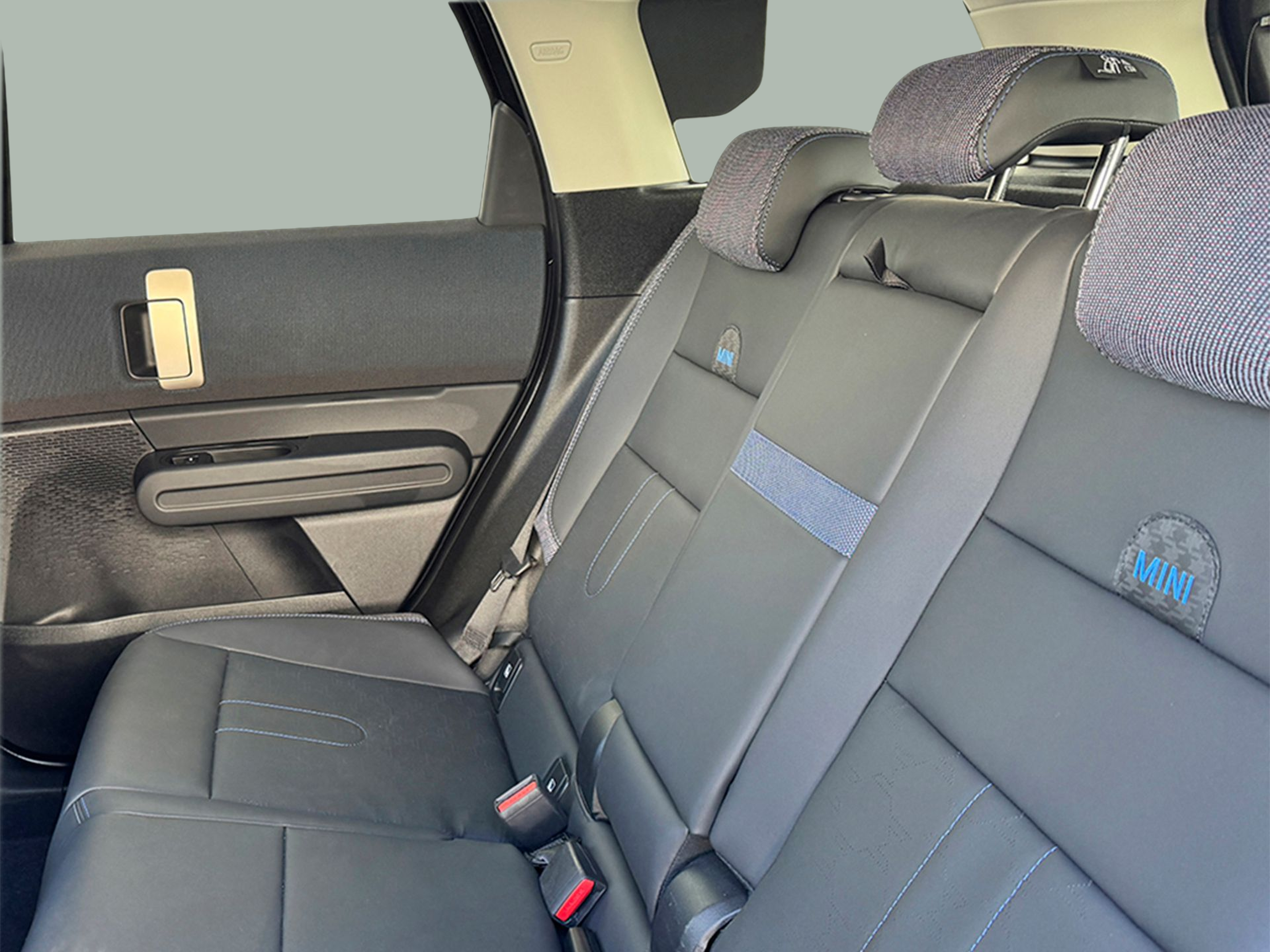 fotoG 8 del MINI Countryman Eléctrico E 150 kW (204 CV) 204cv Elétrico de 2024 em Braga