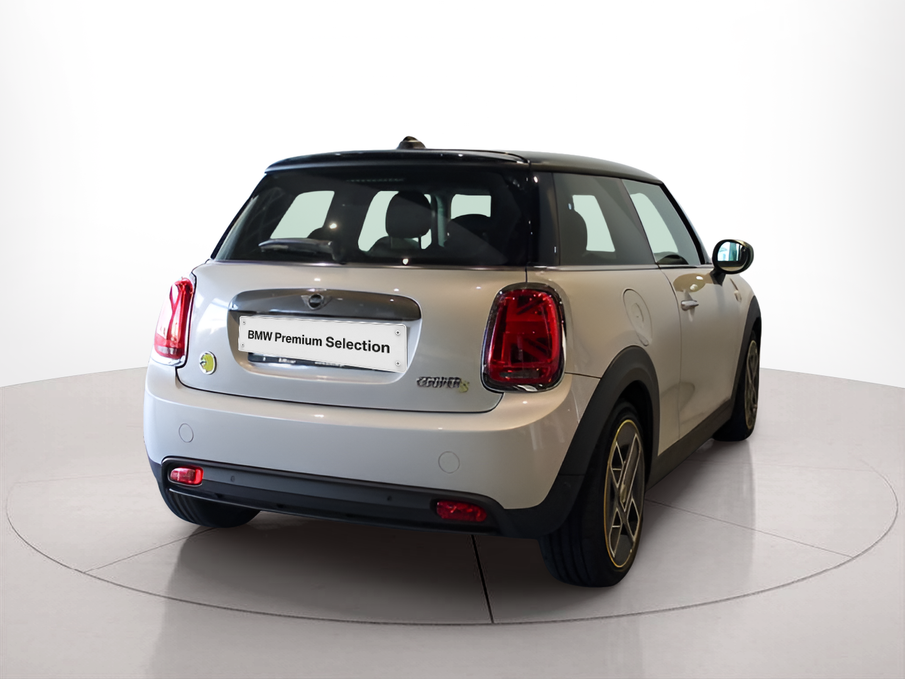 fotoG 3 del MINI MINI 3 Portas Cooper S E 135 kW (184 CV) 184cv Elétrico de 2020 em Braga