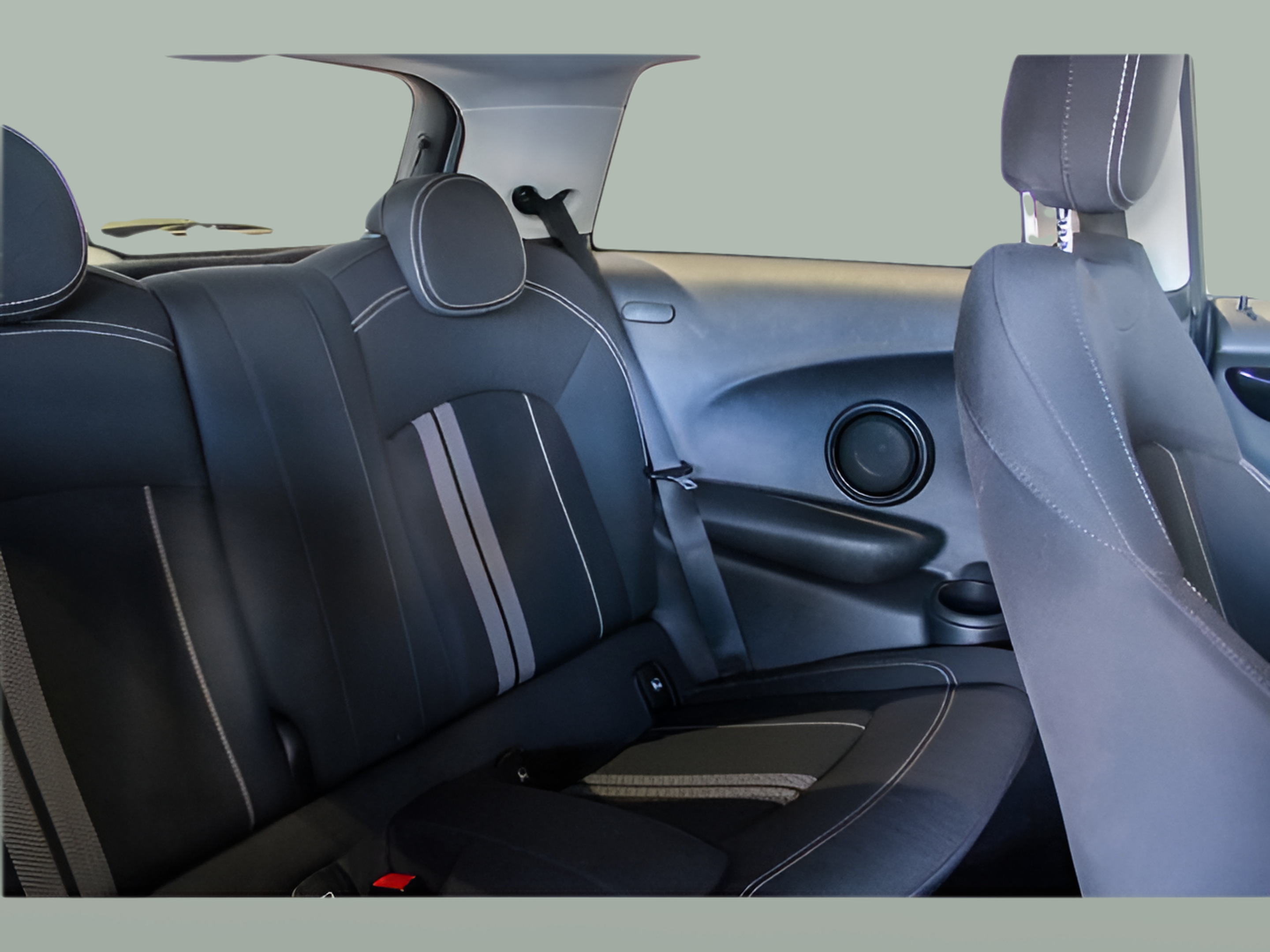 fotoG 8 del MINI MINI 3 Portas Cooper S E 135 kW (184 CV) 184cv Elétrico de 2020 em Braga