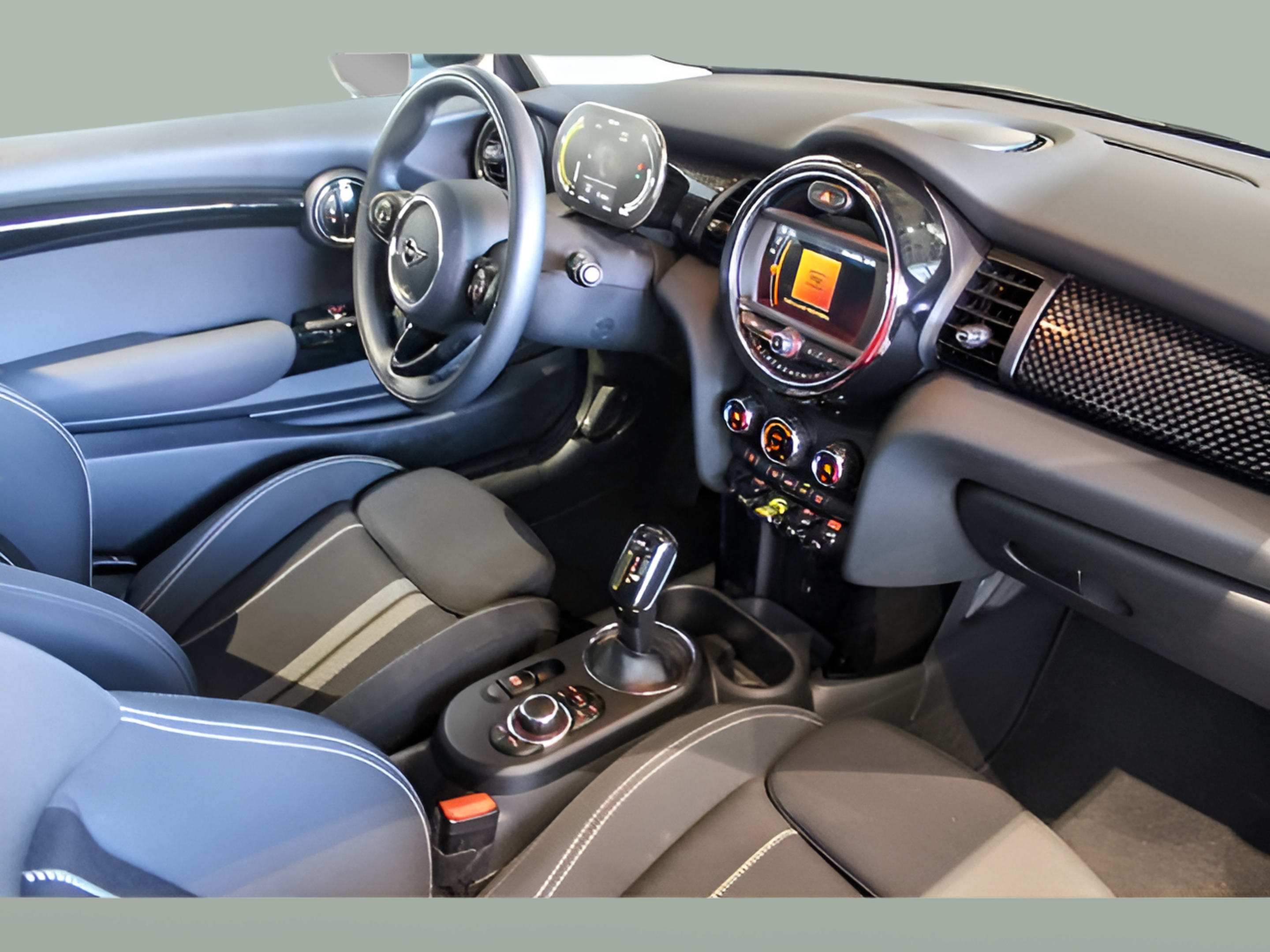 fotoG 7 del MINI MINI 3 Portas Cooper S E 135 kW (184 CV) 184cv Elétrico de 2020 em Braga
