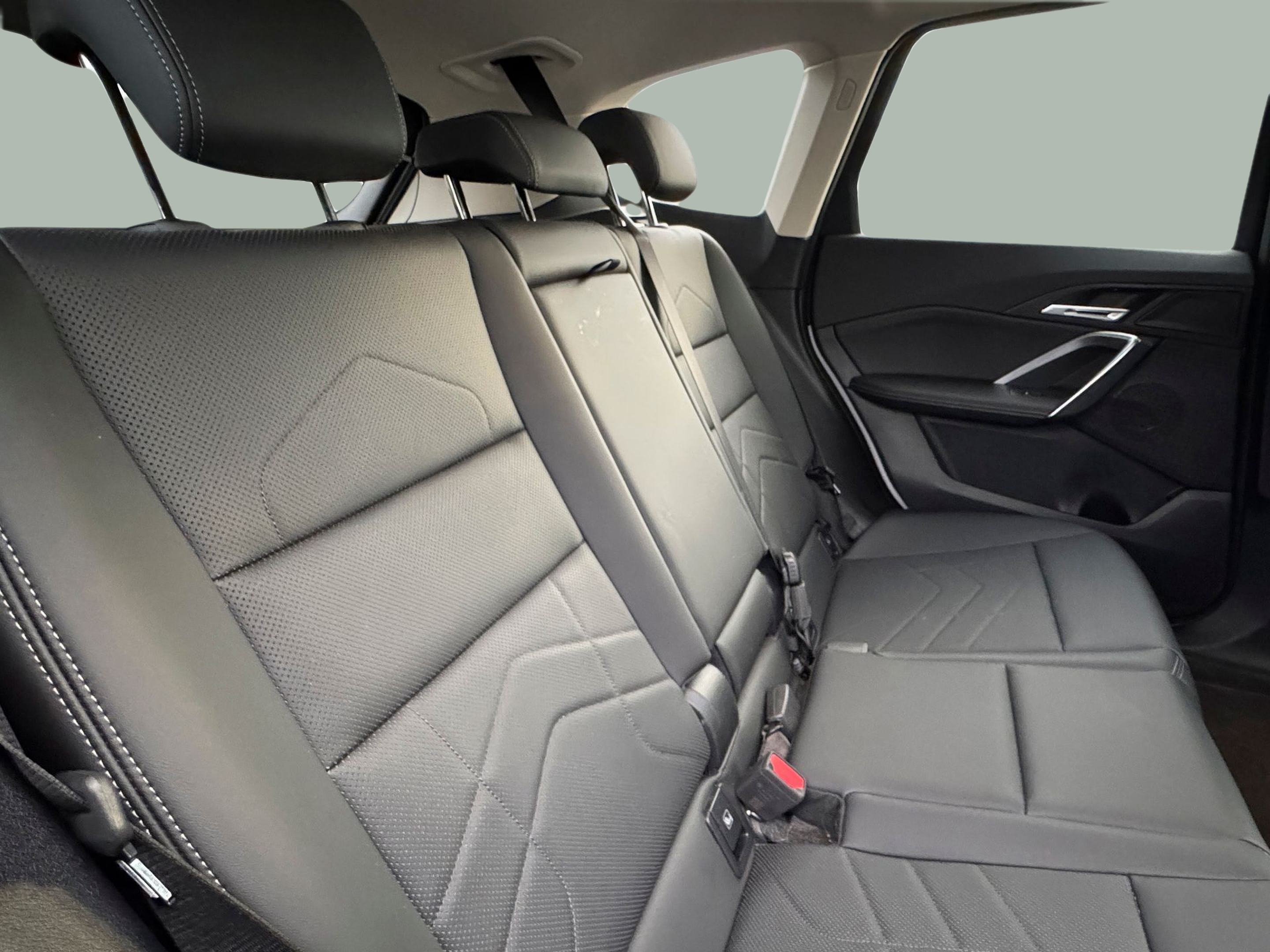 BMW X1 xDrive30e color Blanco. Año 2024. 240KW(326CV). Elétrico / Gasolina Híbrido. En concesionario BMcar Braga de Braga