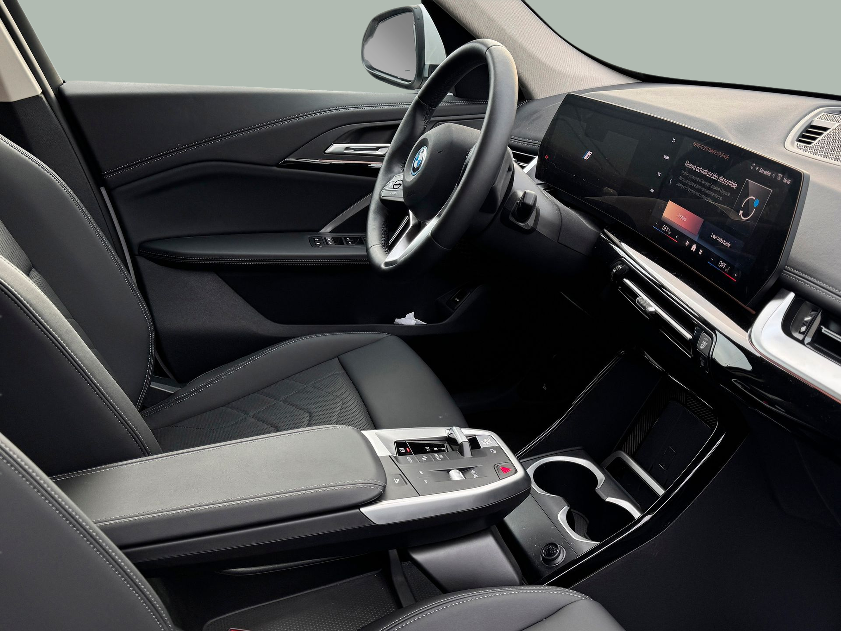 BMW X1 xDrive30e color Blanco. Año 2024. 240KW(326CV). Elétrico / Gasolina Híbrido. En concesionario BMcar Braga de Braga