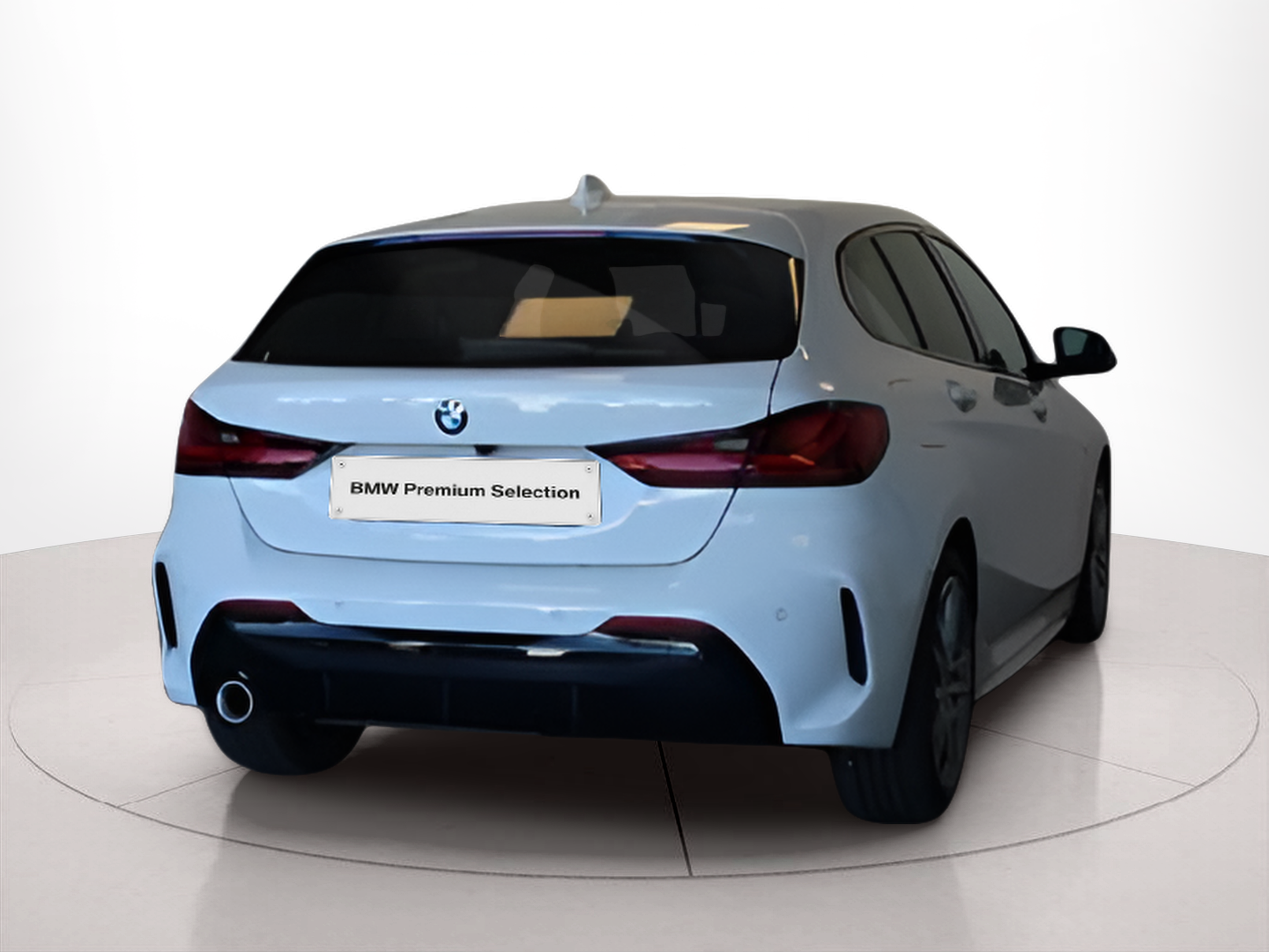 BMW Série 1 116d color Blanco. Año 2023. 85KW(116CV). Diesel. En concesionario BMcar Póvoa Varzim de Póvoa de Varzim