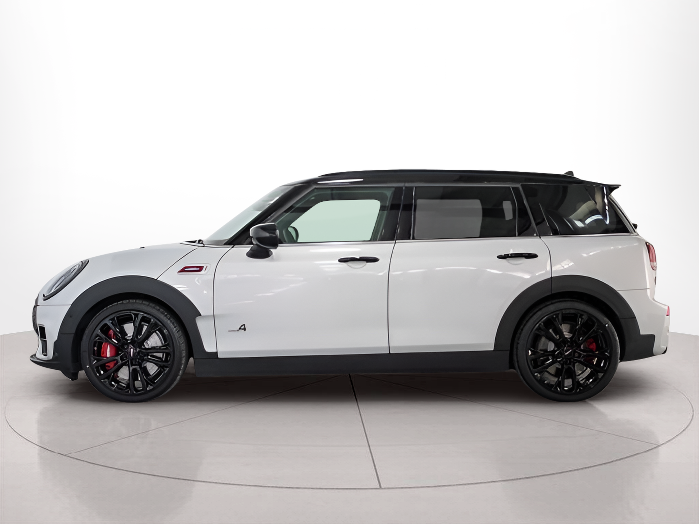 Fotos de MINI Clubman John Cooper Works ALL4 225 kW (306 CV)