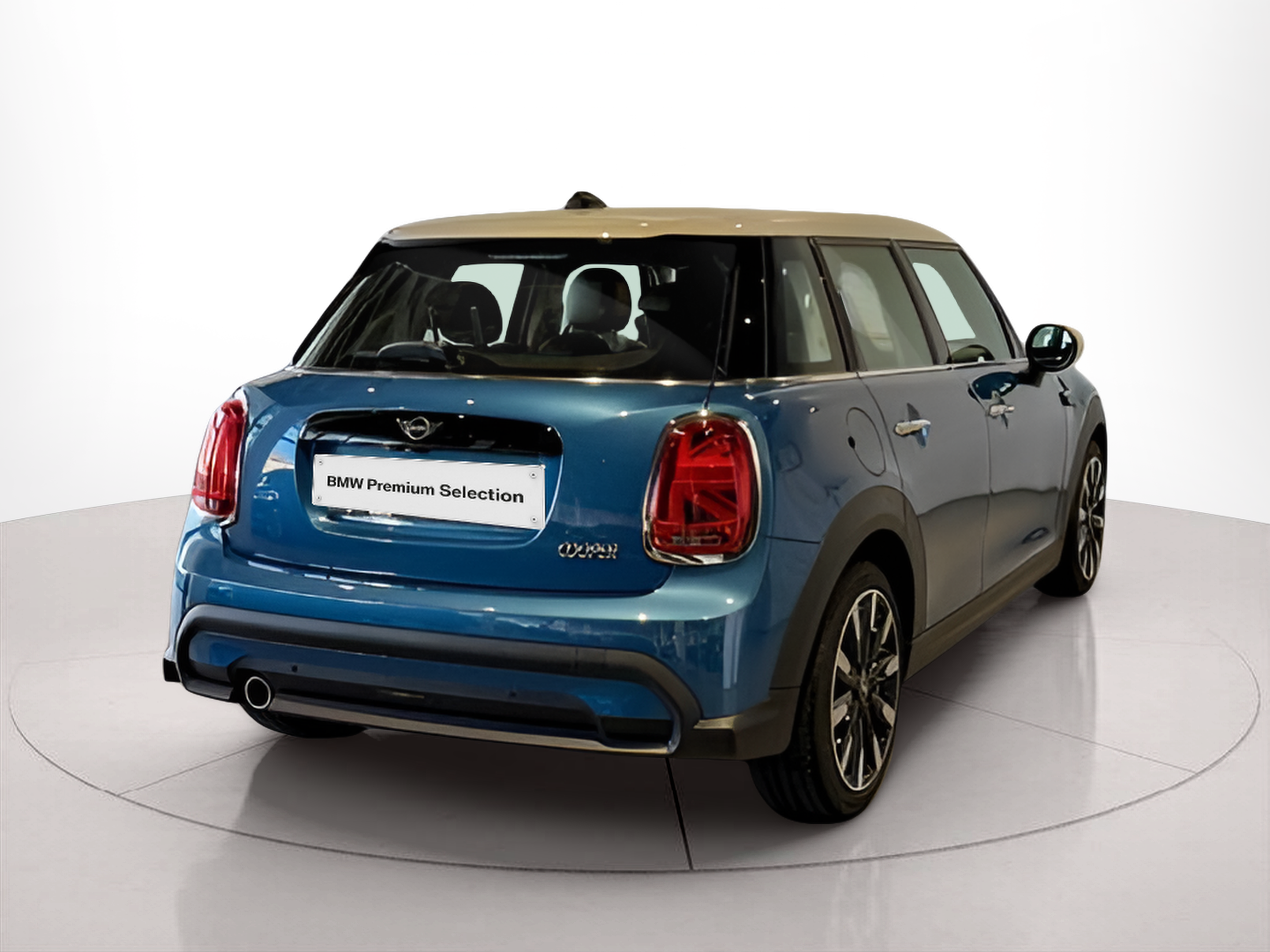 fotoG 3 del MINI MINI 5 Portas Cooper 100 kW (136 CV) 136cv Gasolina de 2023 em Braga