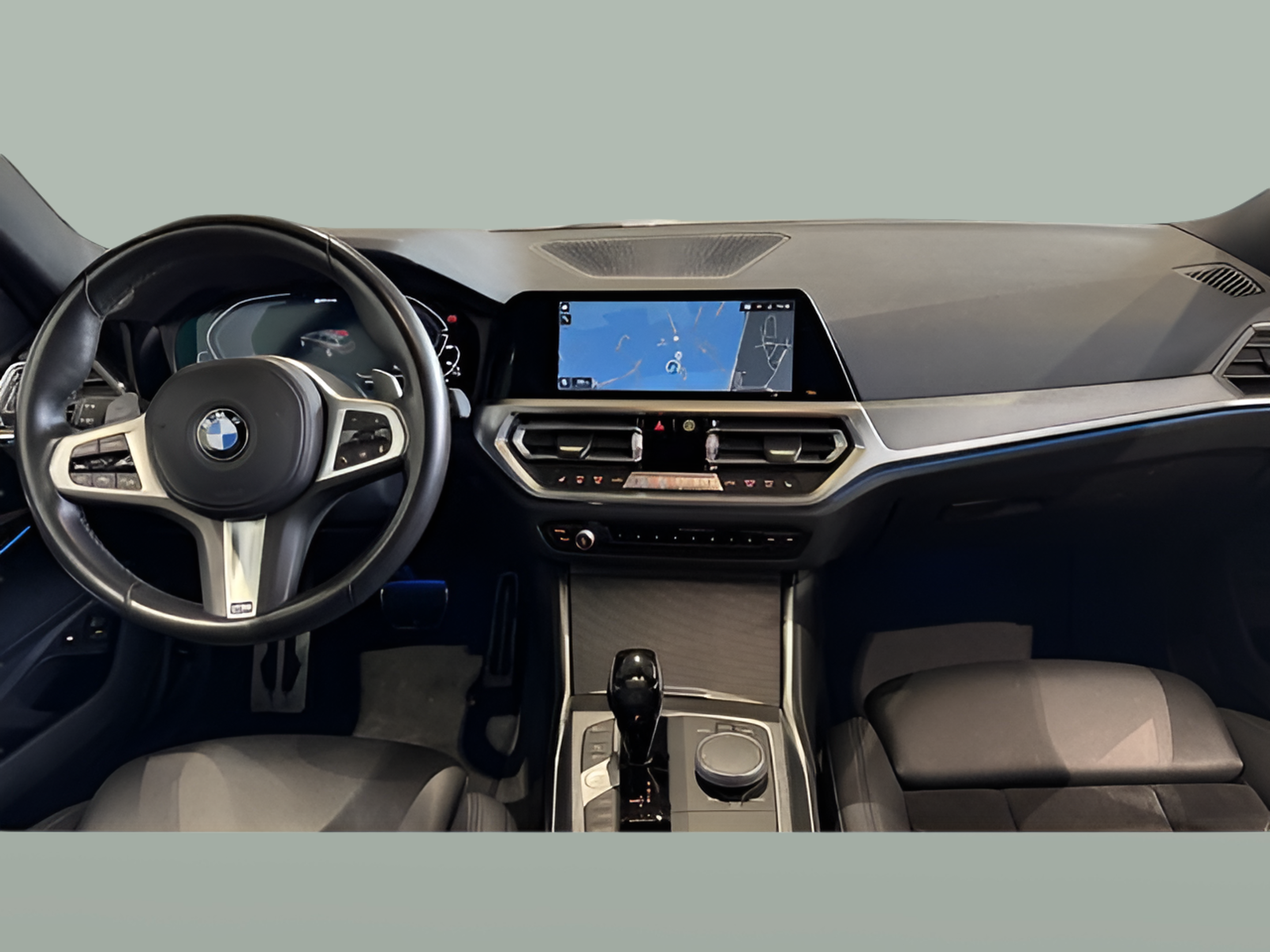 BMW Série 3 320e Touring color Blanco. Año 2021. 150KW(204CV). Elétrico / Gasolina Híbrido. En concesionario BMcar Braga de Braga