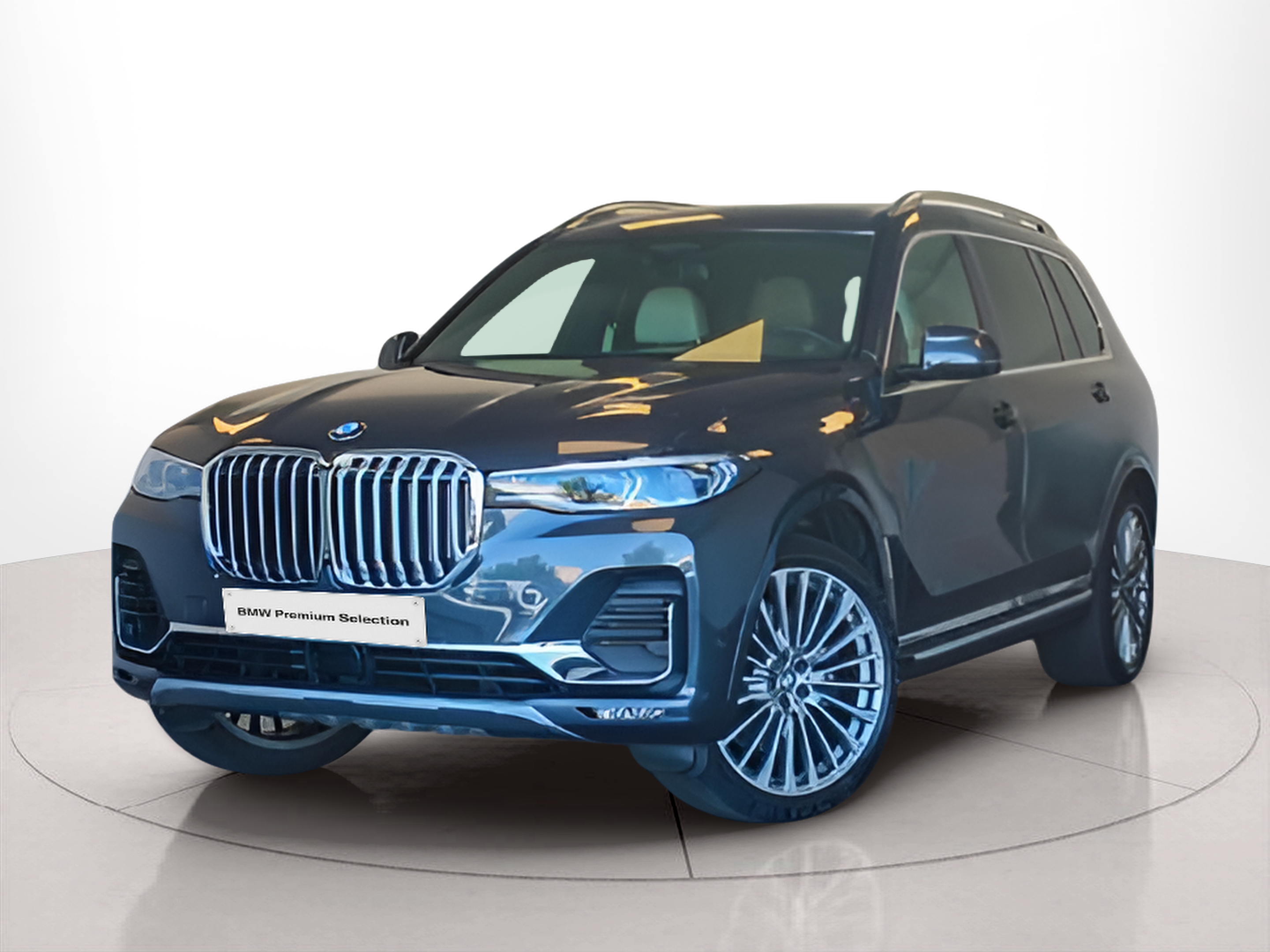 Fotos de BMW X7 xDrive30d color Gris. Año 2019. 195KW(265CV). Diesel. En concesionario BMcar Barcelos de Barcelos