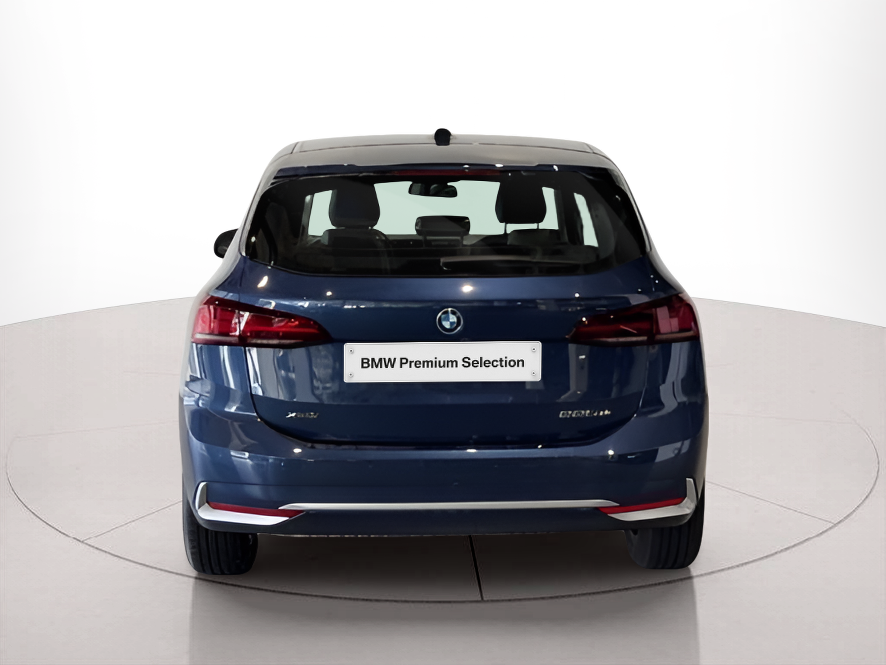 BMW Série 2 225xe Active Tourer color Azul. Año 2023. 180KW(245CV). Elétrico / Gasolina Híbrido. En concesionario BMcar Braga de Braga