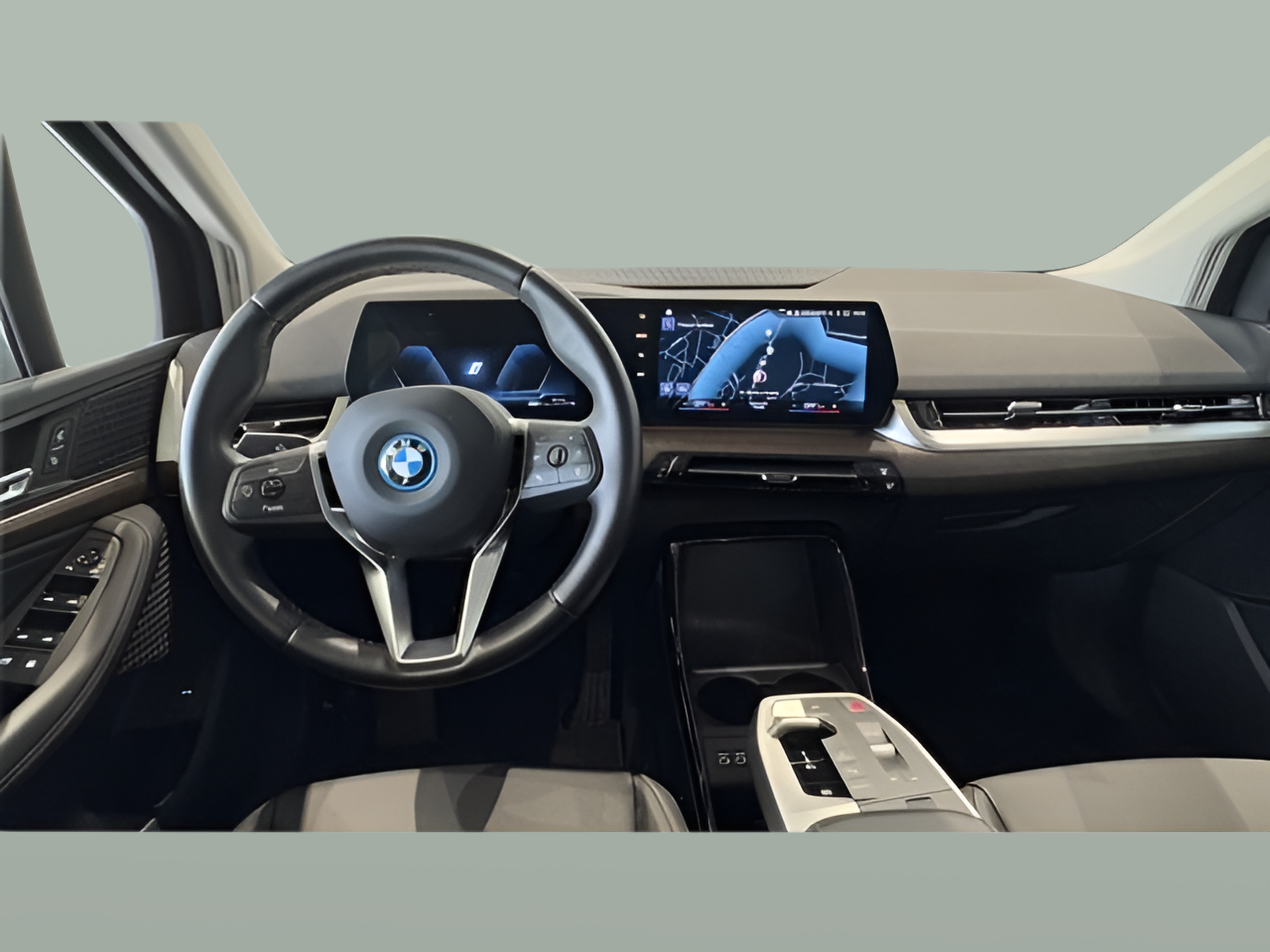 BMW Série 2 225xe Active Tourer color Azul. Año 2023. 180KW(245CV). Elétrico / Gasolina Híbrido. En concesionario BMcar Braga de Braga