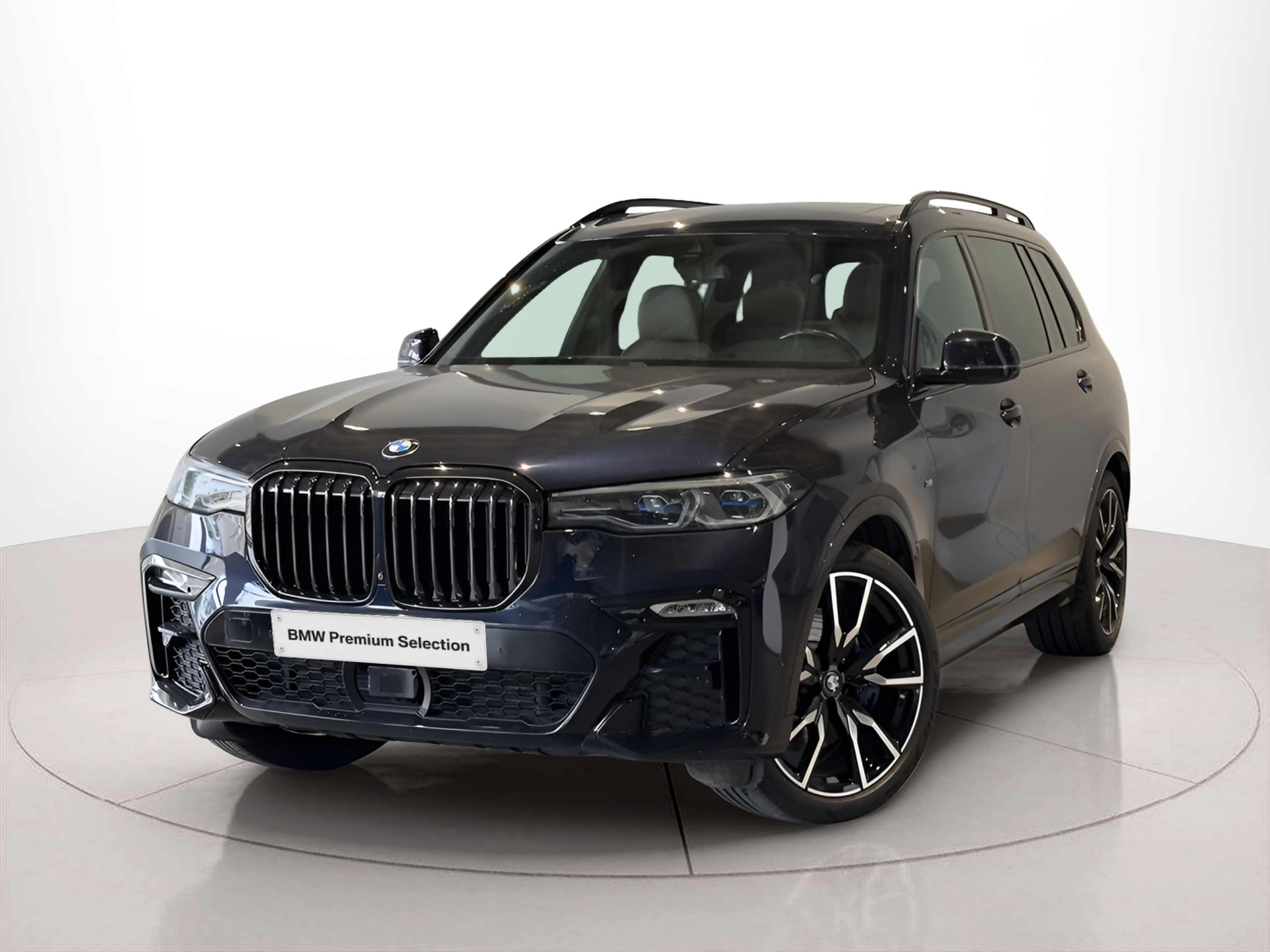 Fotos de BMW X7 xDrive40d color Negro. Año 2021. 250KW(340CV). Diesel. En concesionario BMcar Braga de Braga
