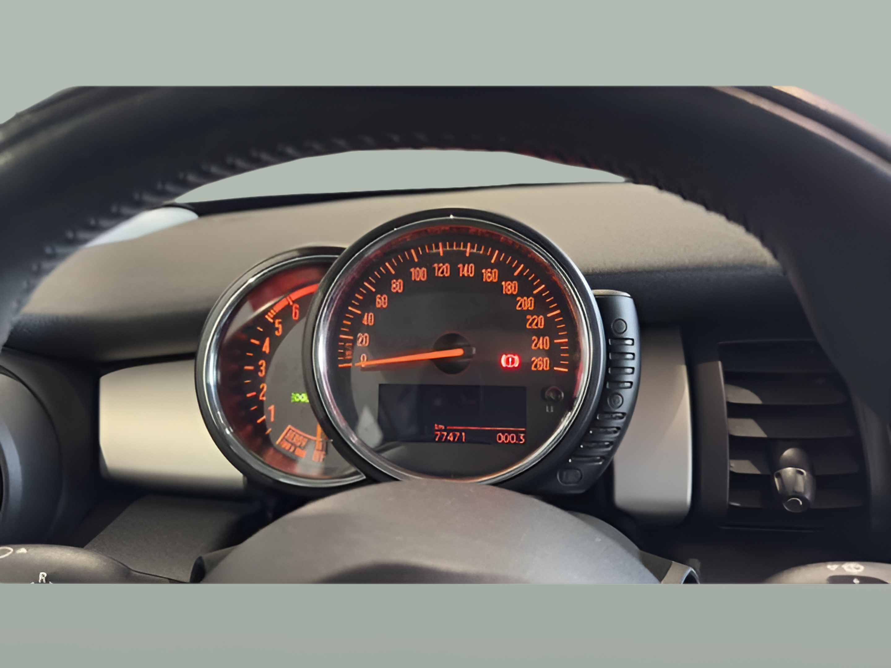 fotoG 14 del MINI MINI 5 Portas One D 70 kW (95 CV) 95cv Diesel de 2016 em Braga