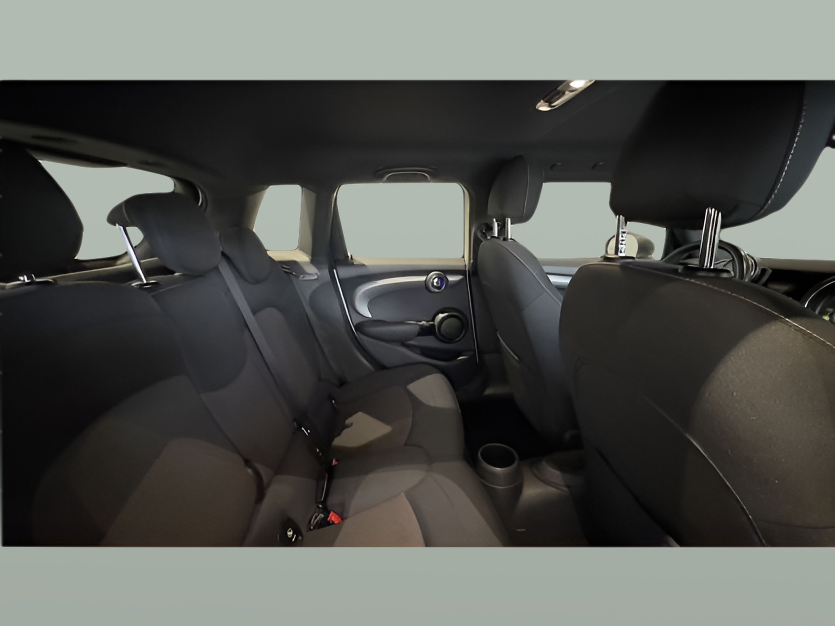 fotoG 8 del MINI MINI 5 Portas One D 70 kW (95 CV) 95cv Diesel de 2016 em Braga