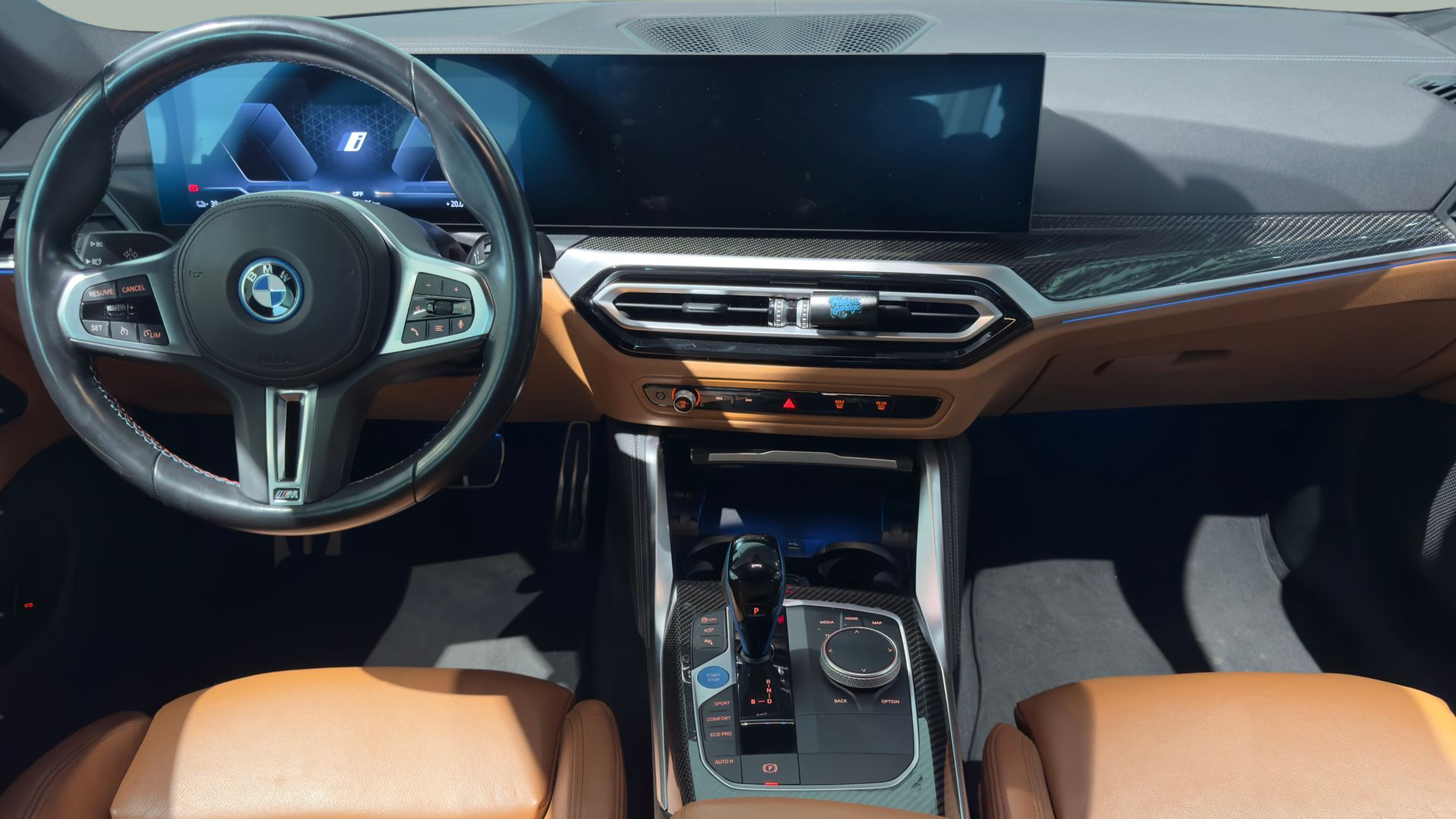 BMW i4 i4 M50 color Gris. Año 2023. 400KW(544CV). Elétrico. En concesionario BMcar Póvoa Varzim de Póvoa de Varzim