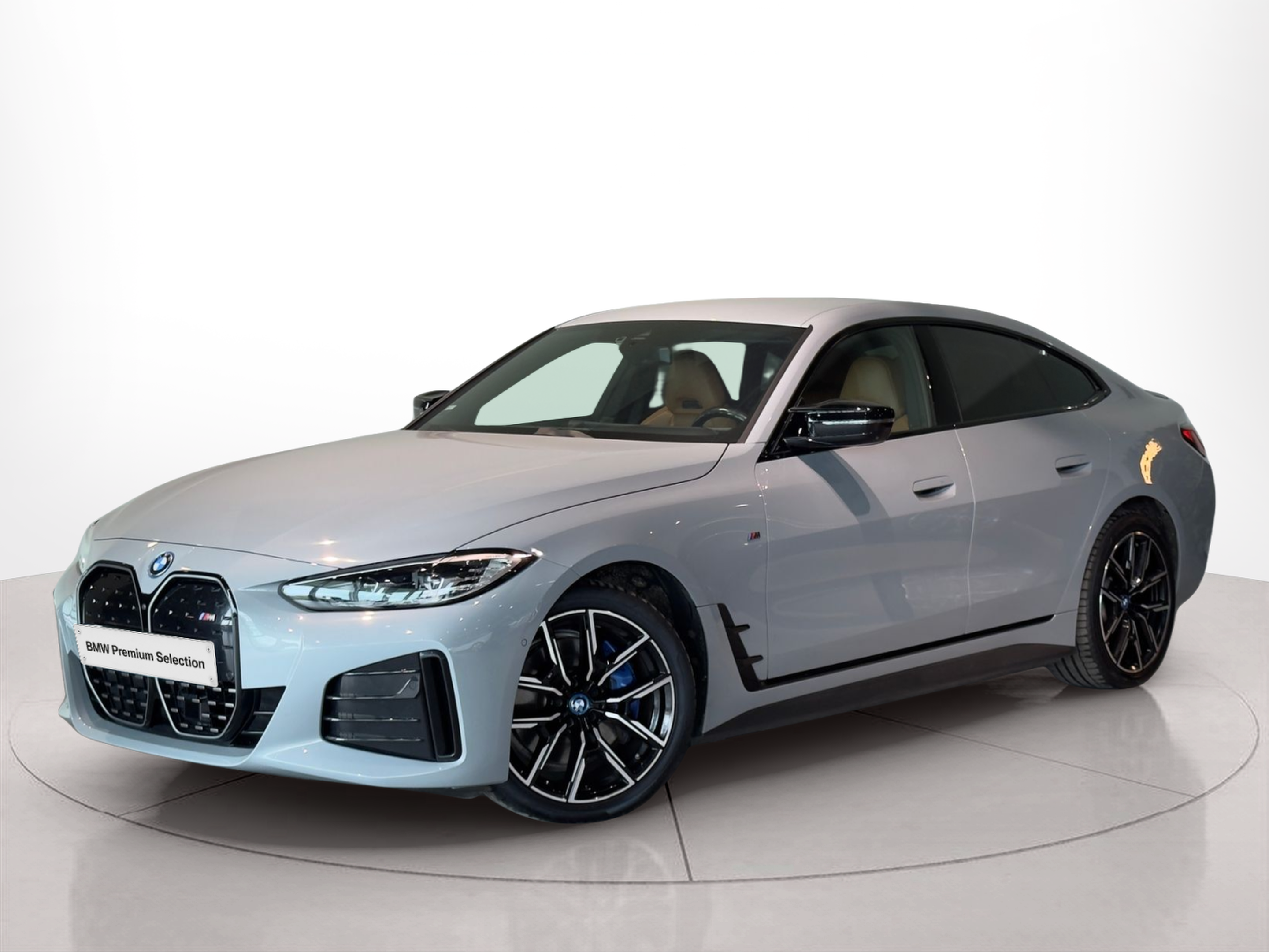 Fotos de BMW i4 i4 M50 color Gris. Año 2023. 400KW(544CV). Elétrico. En concesionario BMcar Póvoa Varzim de Póvoa de Varzim