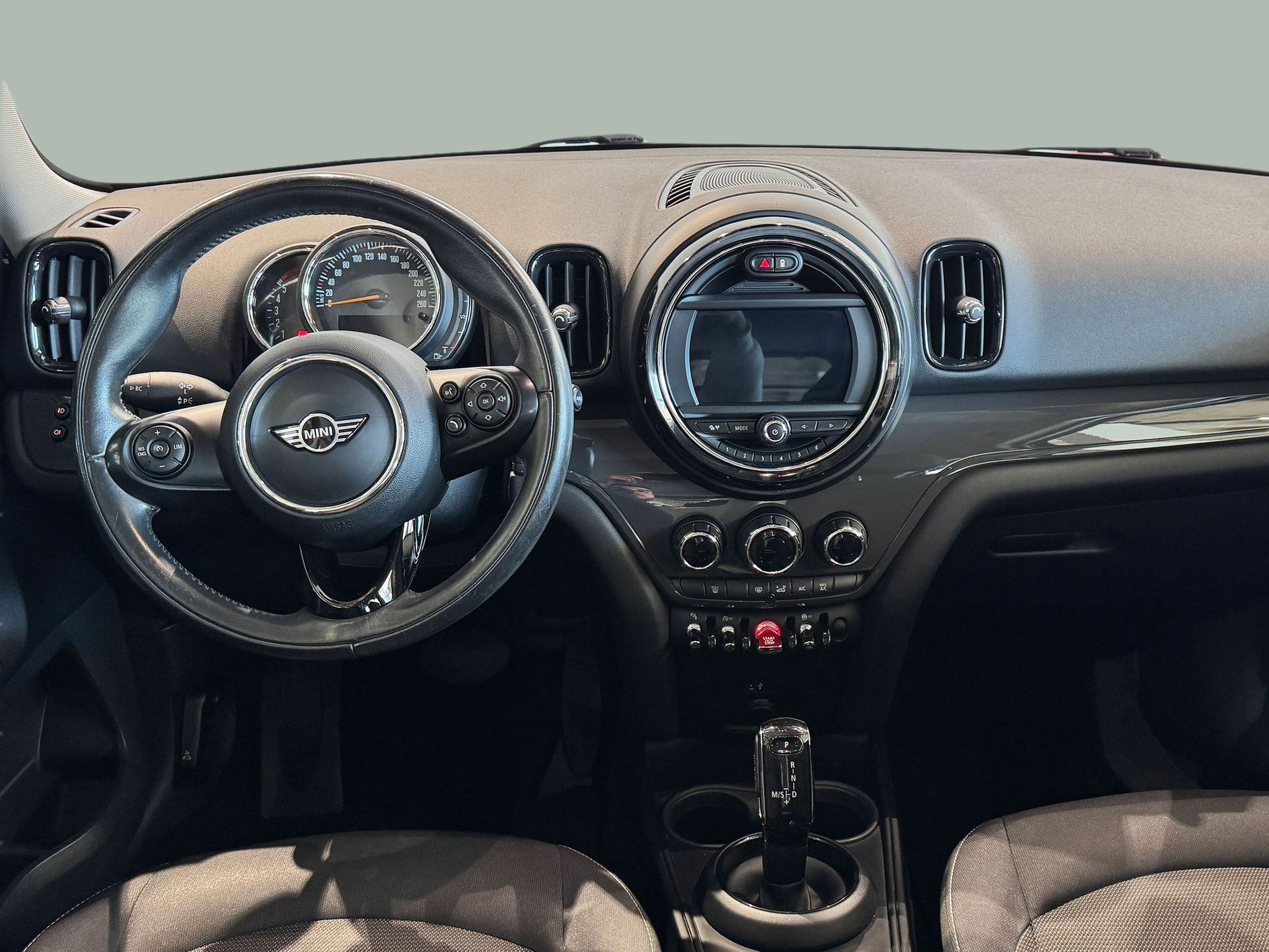 fotoG 6 del MINI MINI Countryman Cooper D ALL4 110 kW (150 CV) 150cv Diesel de 2018 em Braga