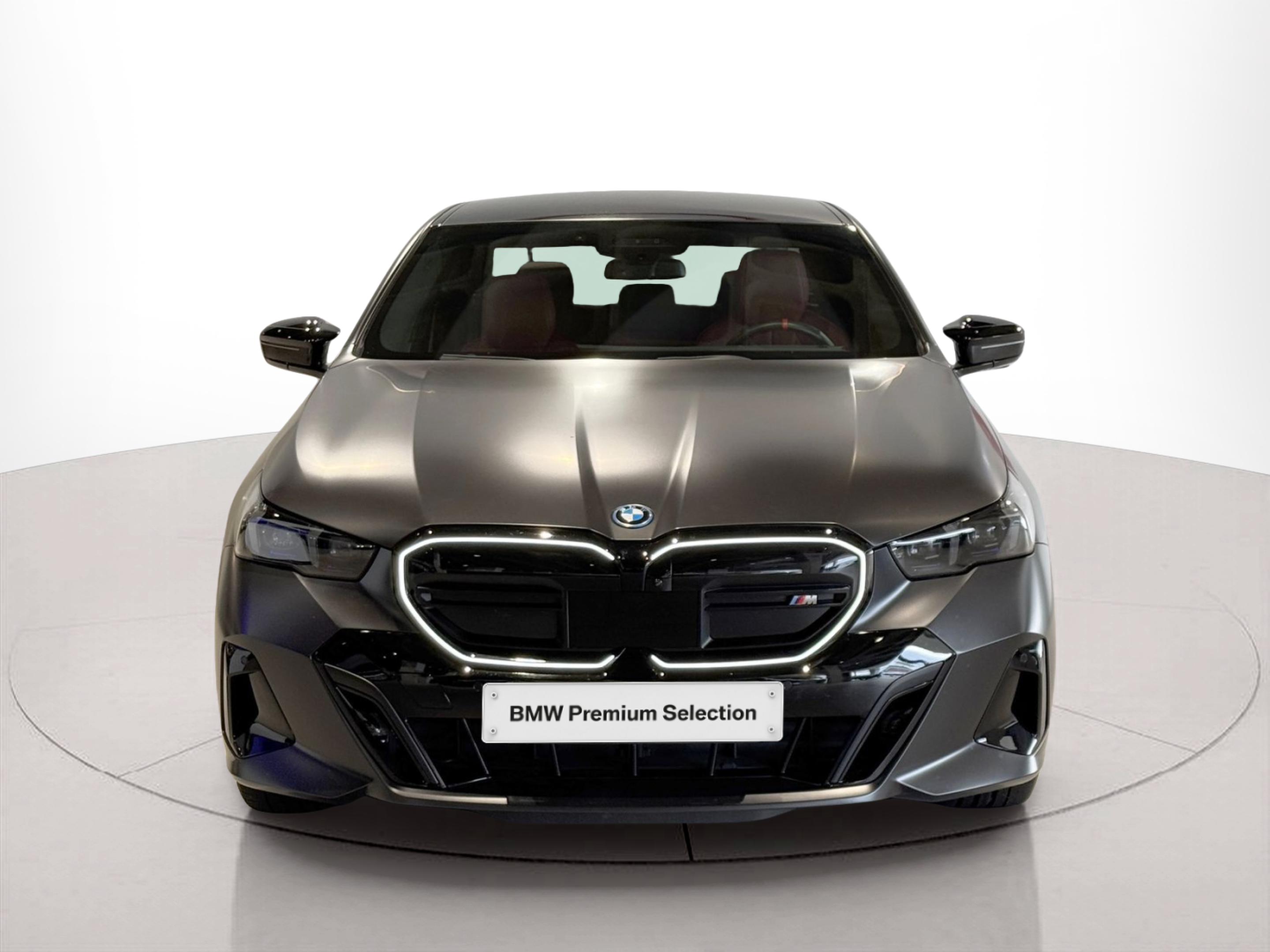 Fotos de BMW i5 M60 color Gris. Año 2024. 442KW(601CV). Elétrico. En concesionario BMcar Póvoa Varzim de Póvoa de Varzim