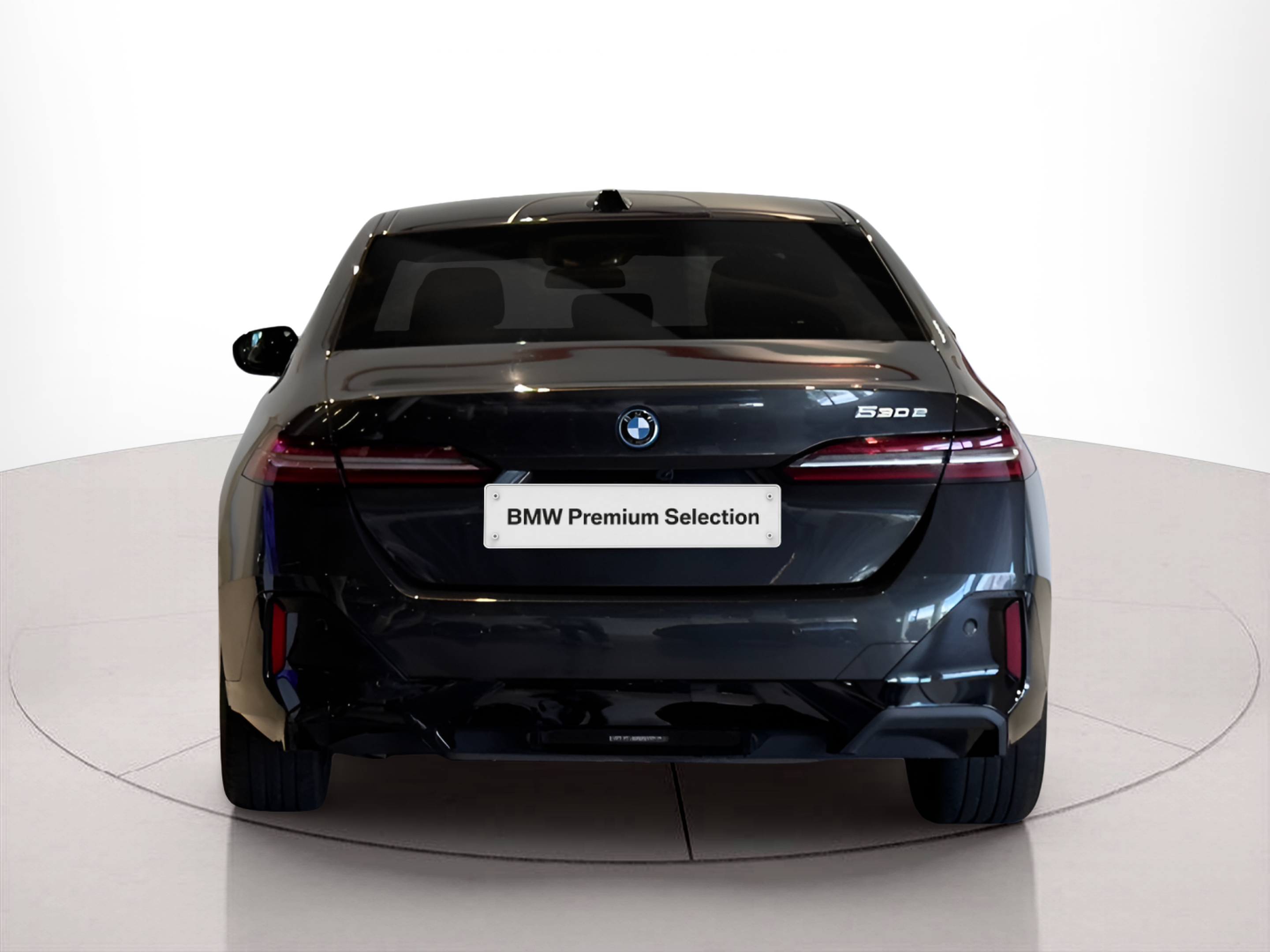 BMW Série 5 530e Berlina color Gris. Año 2024. 220KW(299CV). Elétrico / Gasolina Híbrido. En concesionario BMcar Braga de Braga