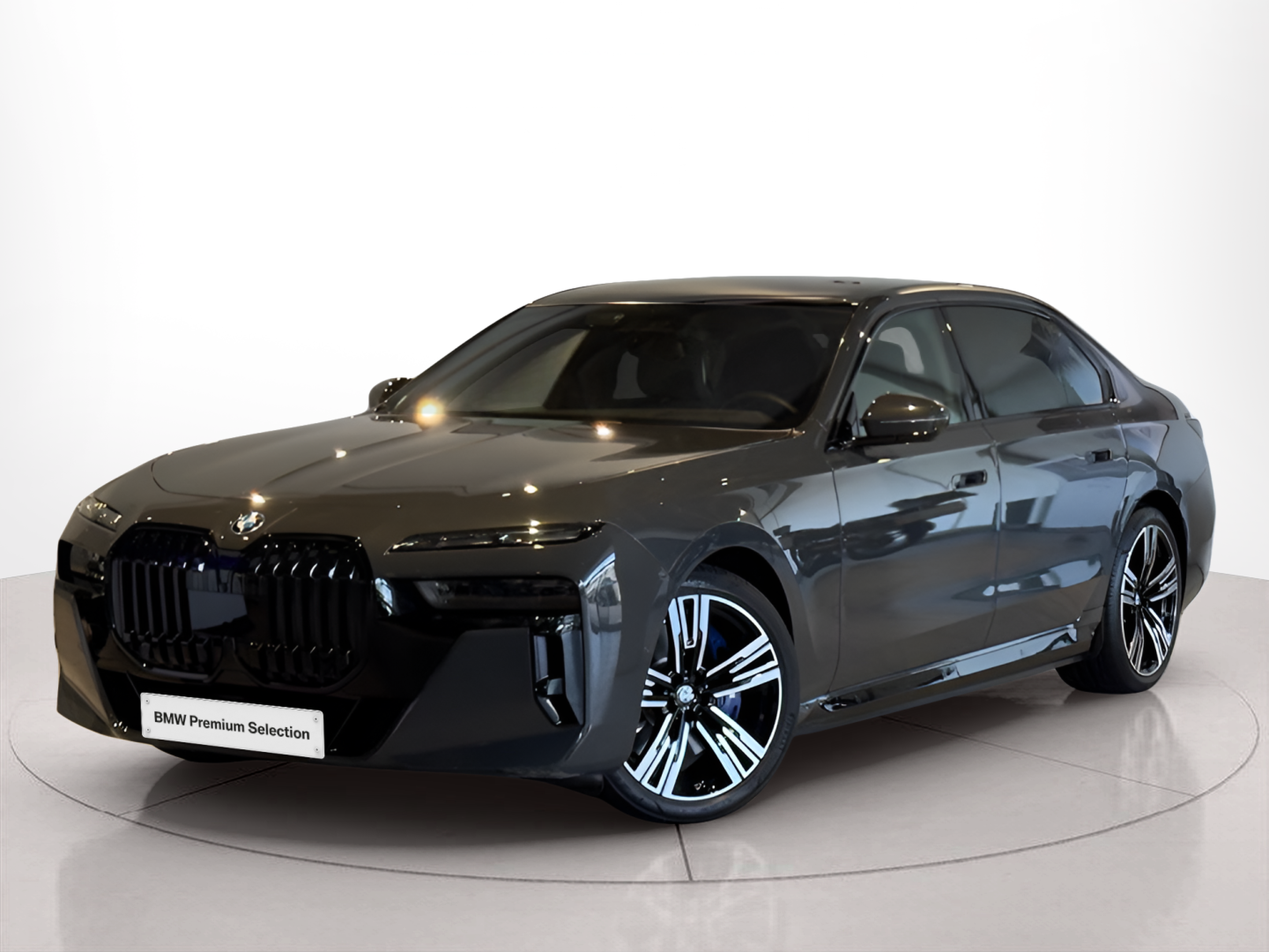 Fotos de BMW I7 xDrive60 color Gris. Año 2024. 400KW(544CV). Elétrico. En concesionario BMcar Braga de Braga