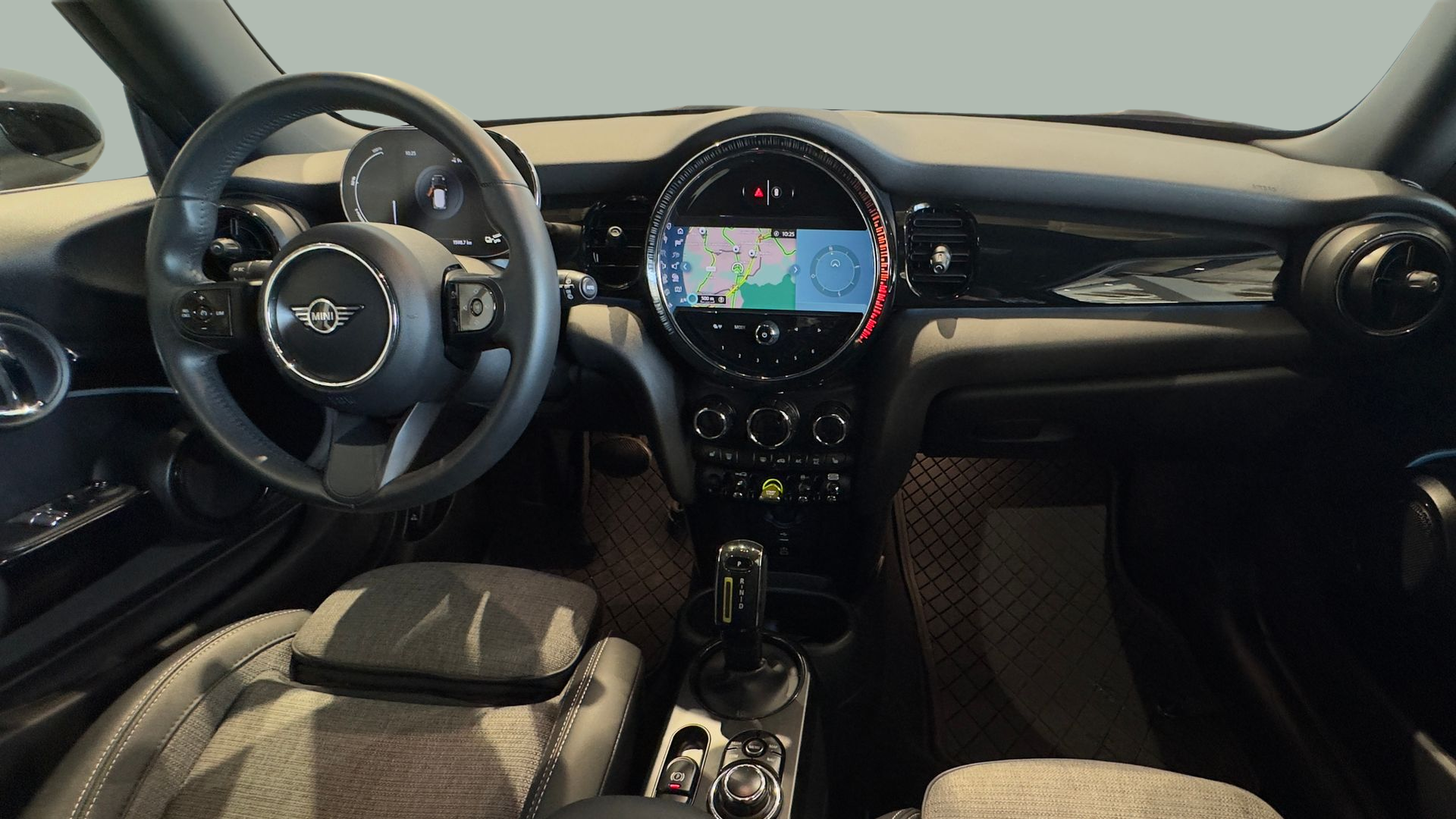 fotoG 7 del MINI MINI 3 Portas Cooper S E 135 kW (184 CV) 184cv Elétrico de 2023 em Braga