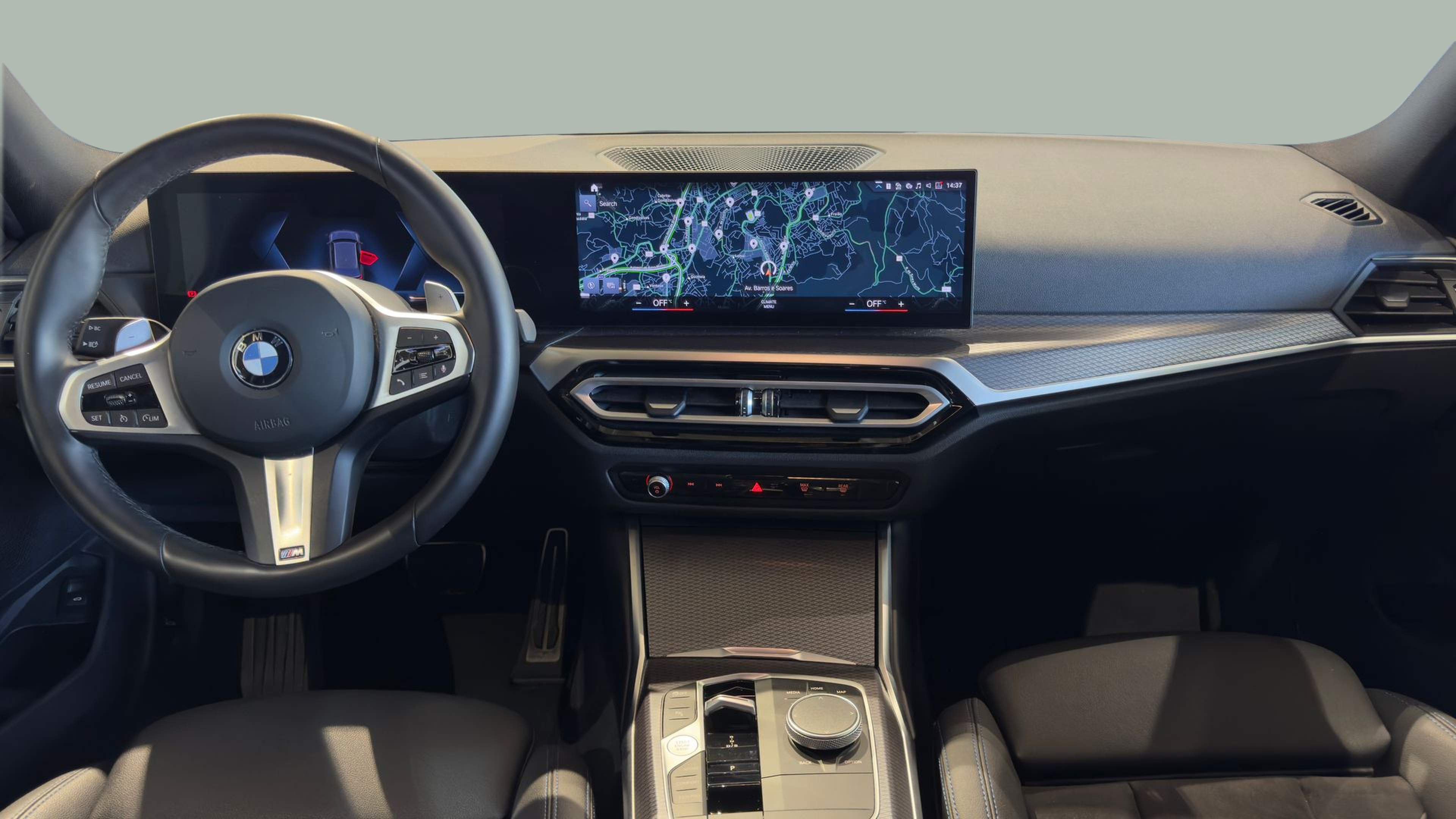 BMW Série 3 320d Touring color Gris. Año 2024. 140KW(190CV). Diesel. En concesionario BMcar Braga de Braga
