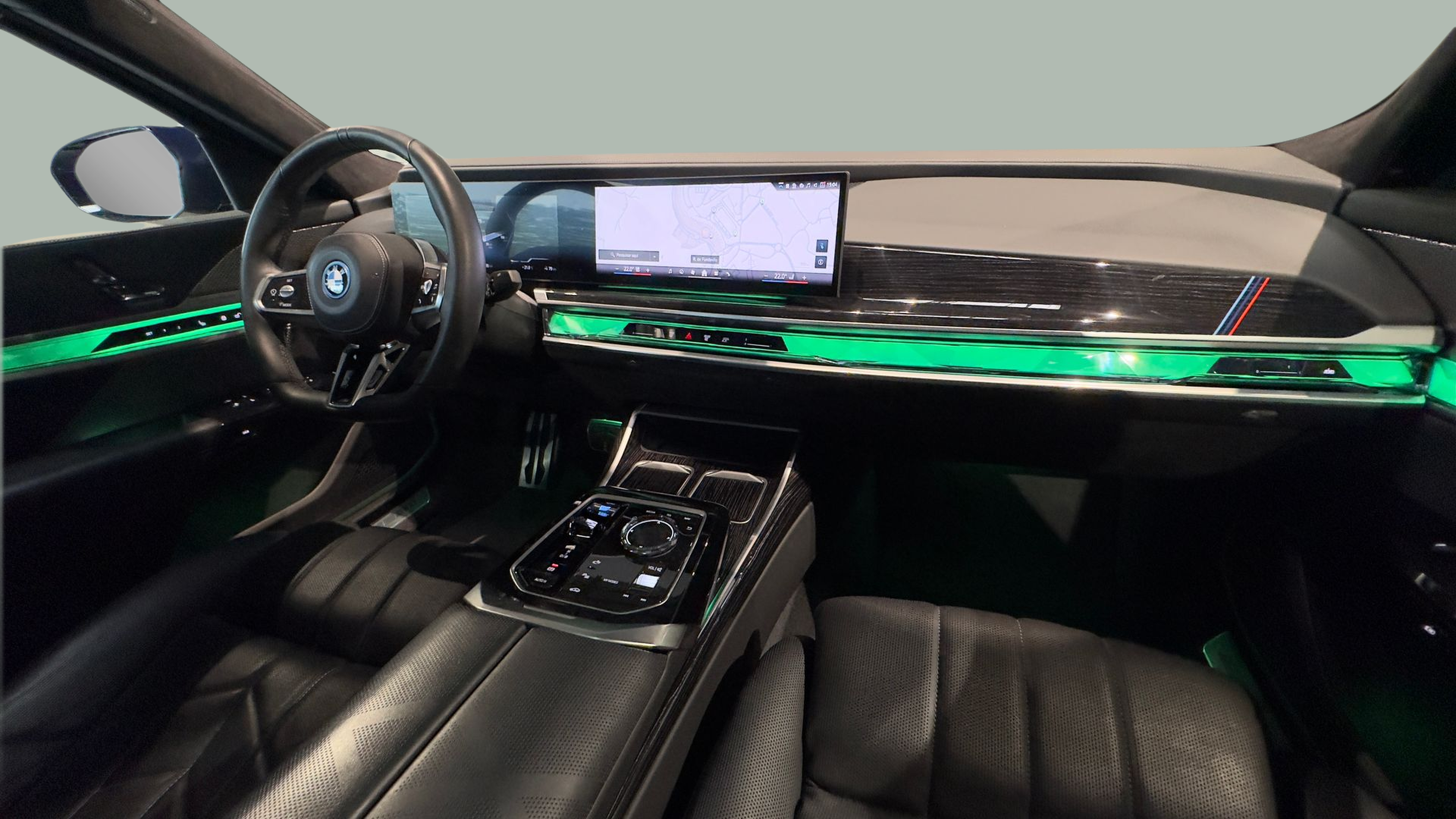 BMW I7 xDrive60 color Azul. Año 2022. 400KW(544CV). Elétrico. En concesionario BMcar Braga de Braga