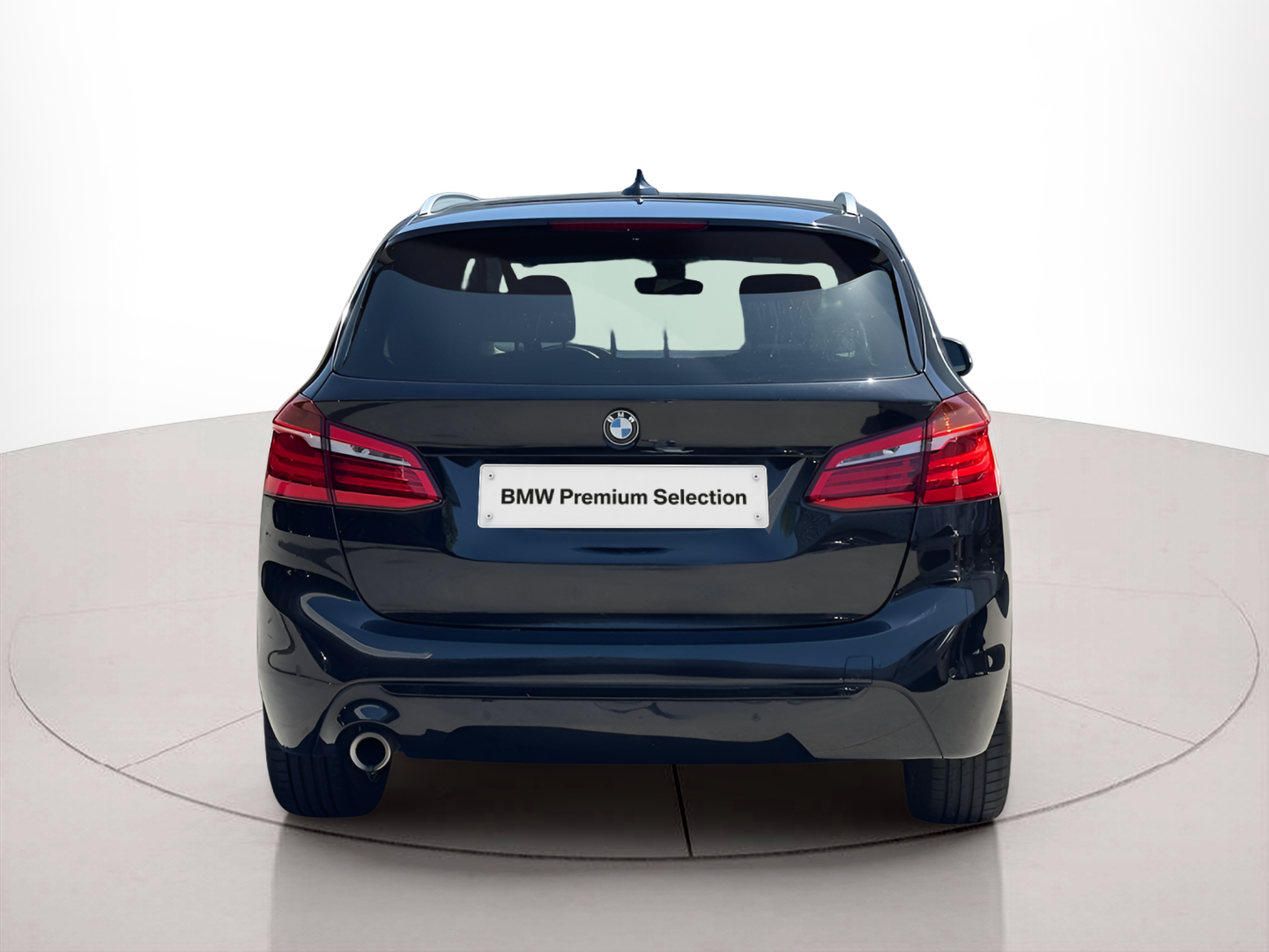 BMW Série 2 216d Active Tourer color Negro. Año 2018. 85KW(116CV). Diesel. En concesionario BMcar Viana do Castelo de Viana do Castelo