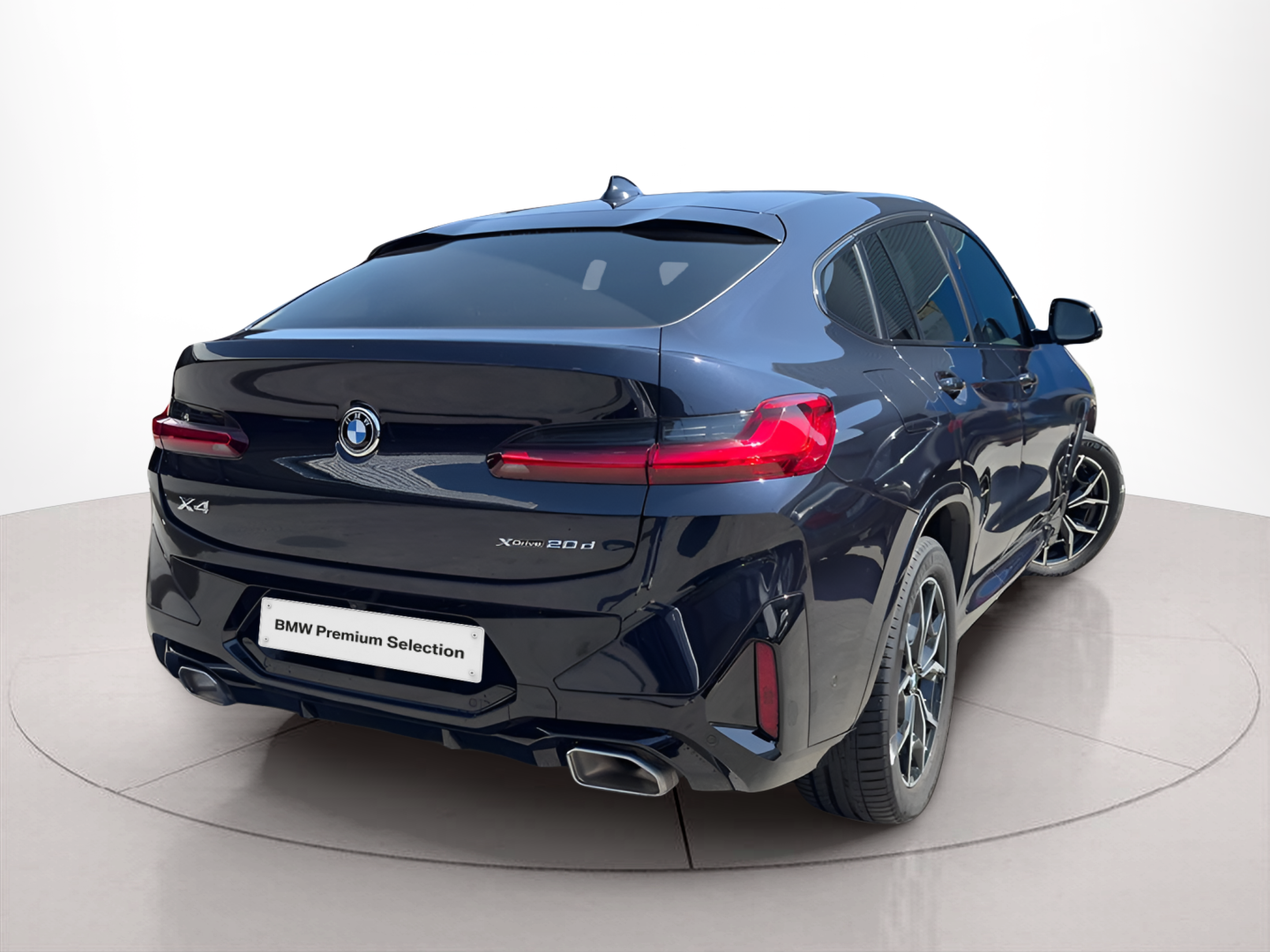 BMW X4 xDrive20d color Negro. Año 2024. 140KW(190CV). Diesel. En concesionario BMcar Braga de Braga