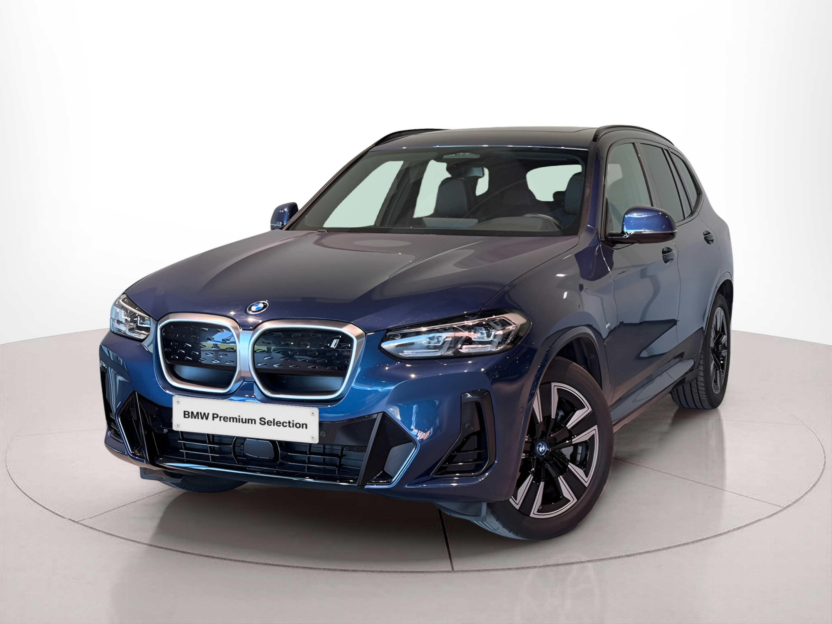 Fotos de BMW iX3 iX3 80 kWh color Azul. Año 2022. 210KW(286CV). Elétrico. En concesionario BMcar Braga de Braga