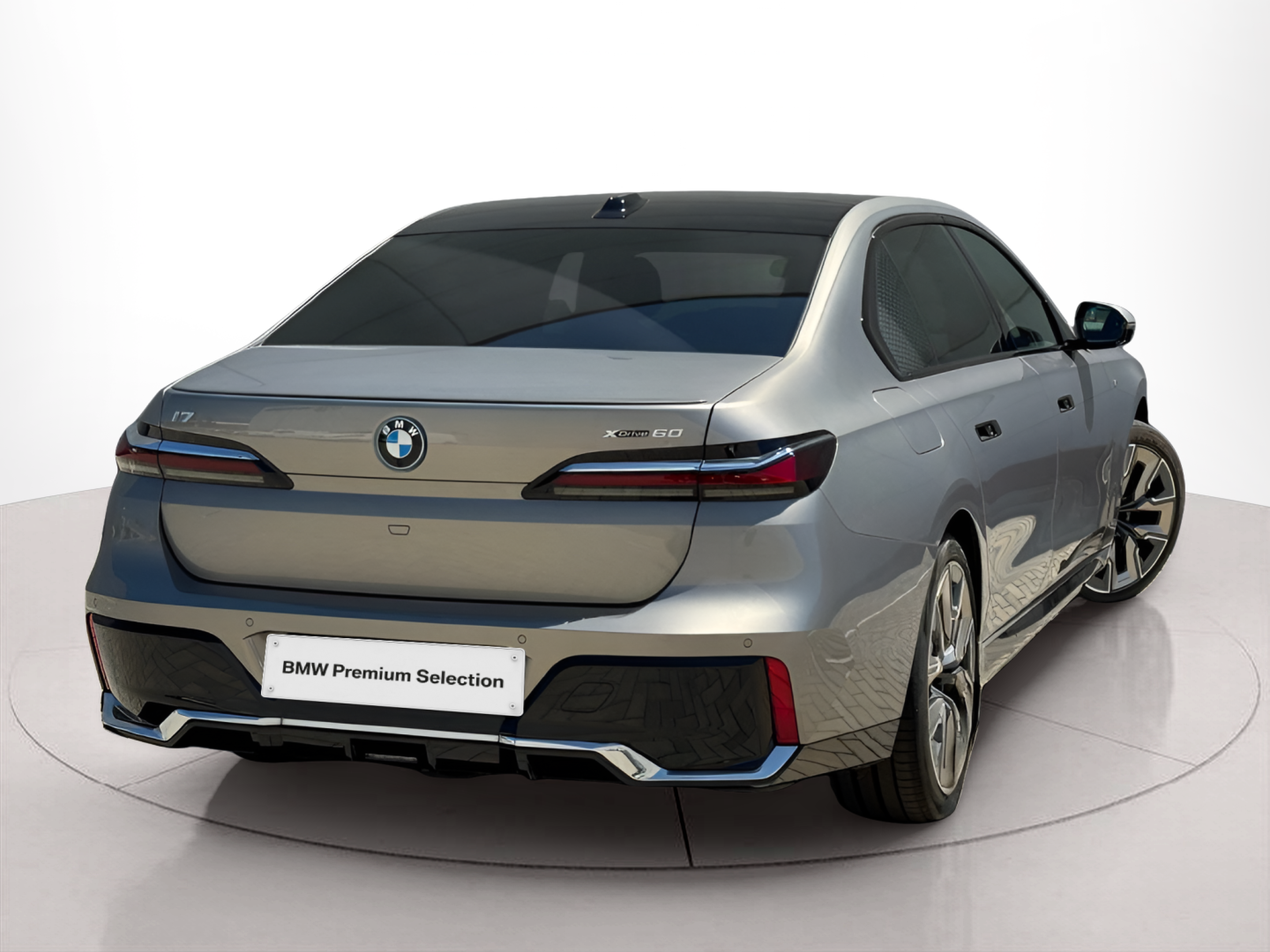 BMW I7 xDrive60 color Gris. Año 2023. 400KW(544CV). Elétrico. En concesionario BMcar Famalicão de Vila Nova de Famalicão