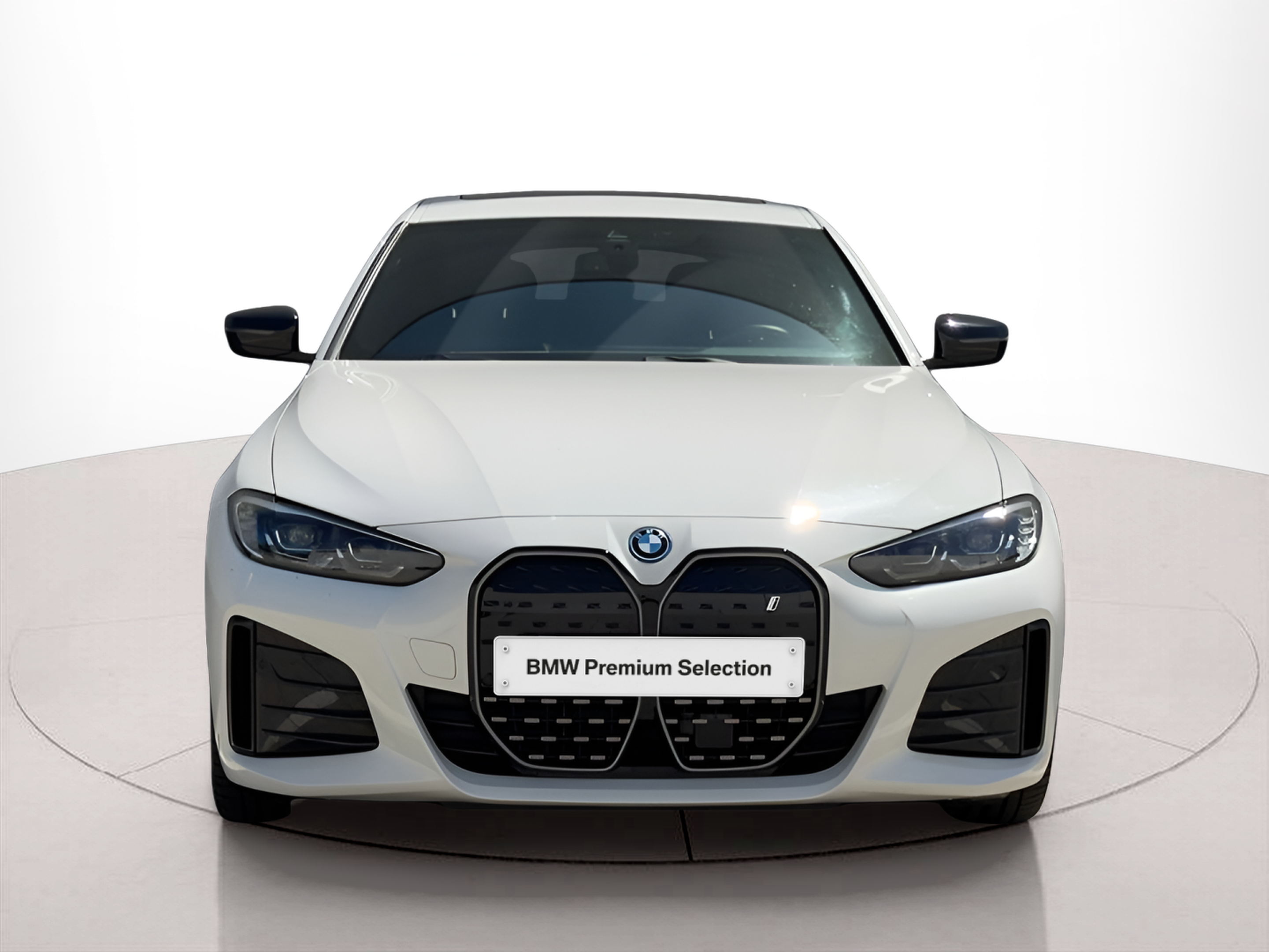 Fotos de BMW i4 i4 eDrive40 color Blanco. Año 2023. 250KW(340CV). Elétrico. En concesionario BMcar Famalicão de Vila Nova de Famalicão