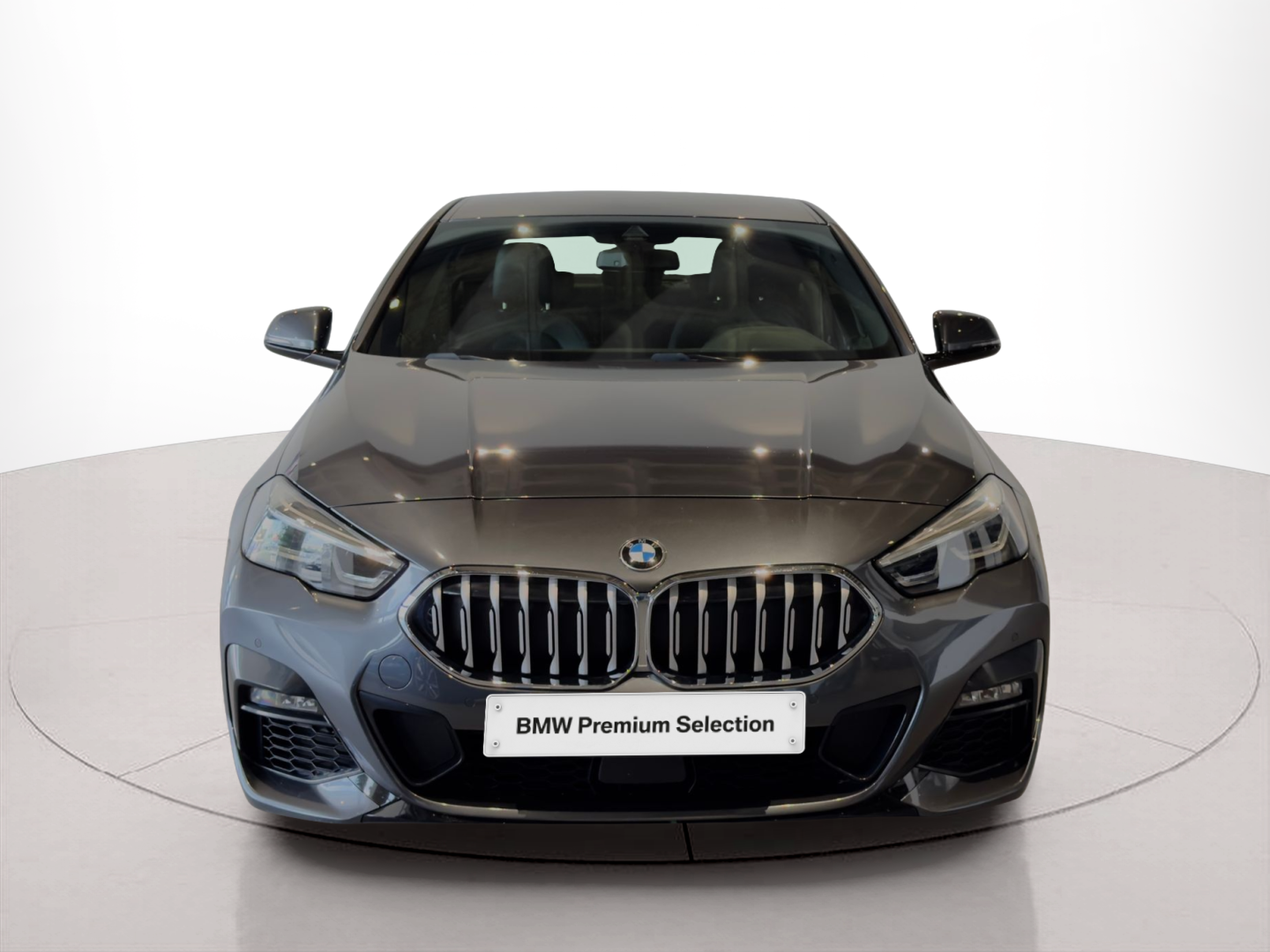 Fotos de BMW Série 2 216d Gran Coupe color Gris. Año 2021. 85KW(116CV). Diesel. En concesionario BMcar Braga de Braga