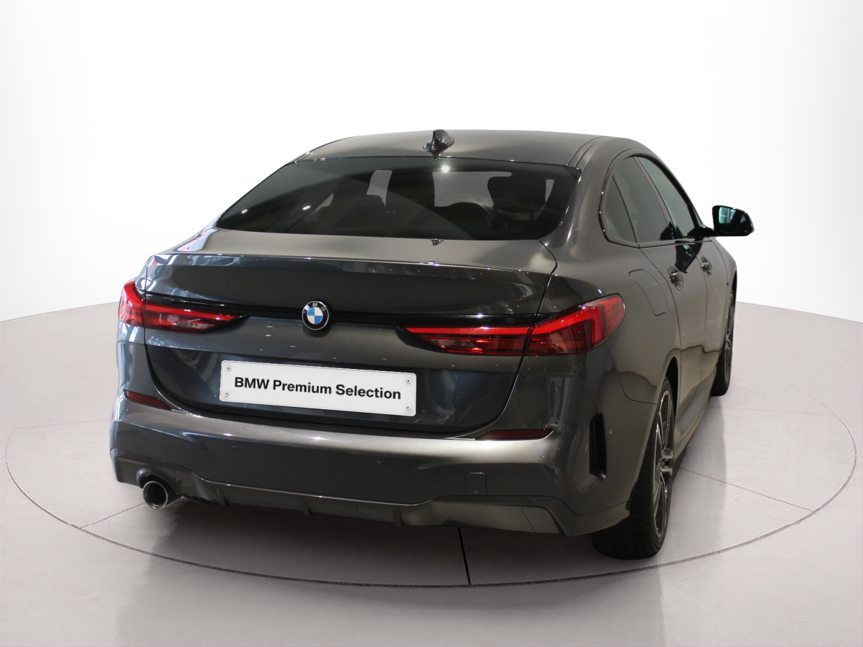 BMW Série 2 216d Gran Coupe color Gris. Año 2021. 85KW(116CV). Diesel. En concesionario BMcar Braga de Braga